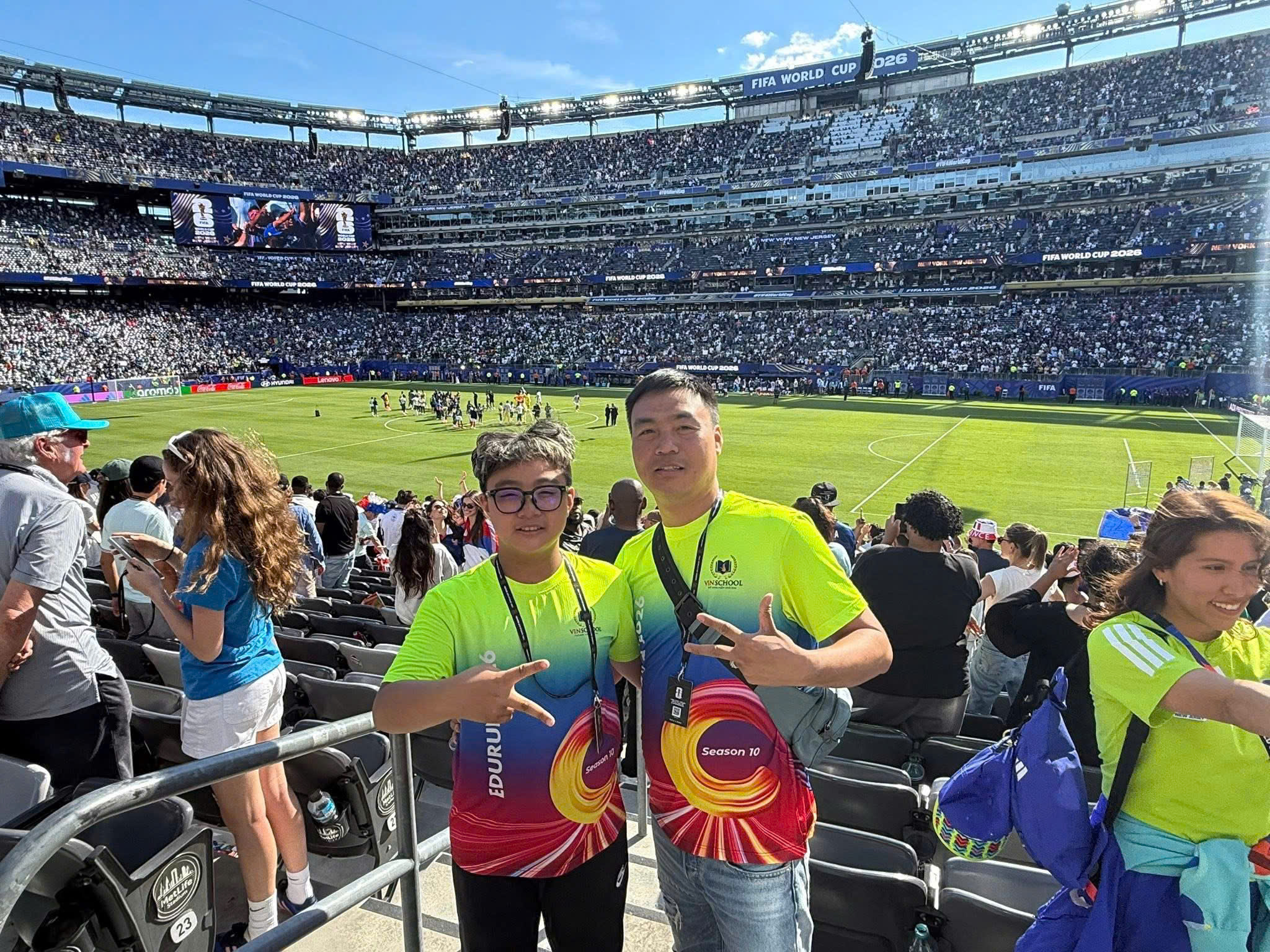 Đưa con sang Mỹ xem World Cup: L&yacute; do kh&ocirc;ng chỉ l&agrave; chiều! - Ảnh 4.