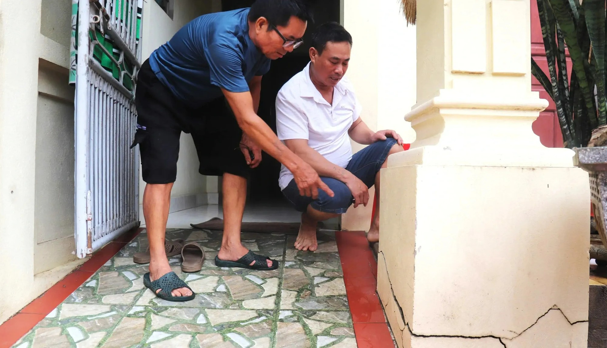 Ninh Bình: Xuất hiện nhiều hố sụt lún, người dân hoang mang- Ảnh 2.