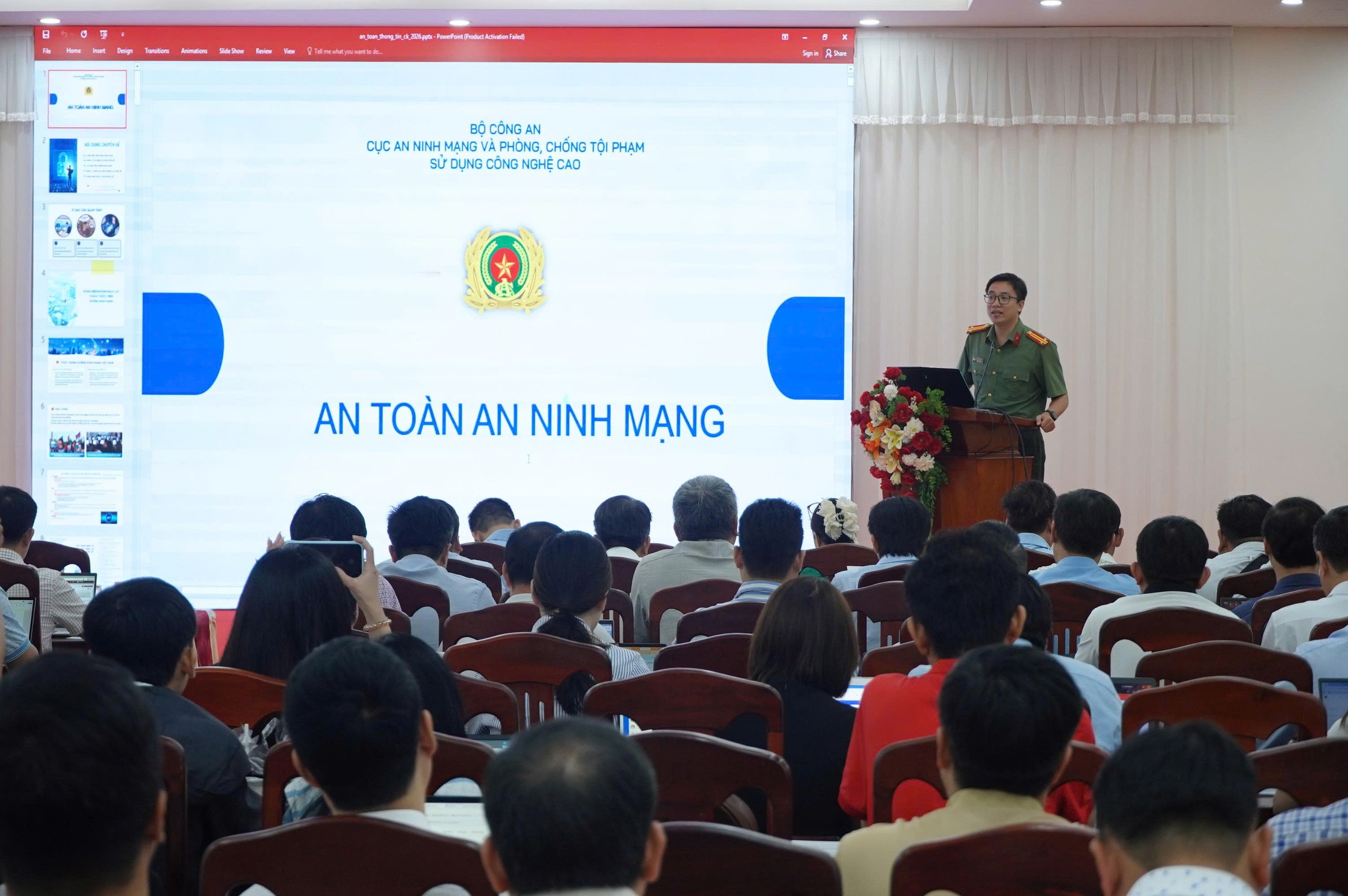 Cục Báo chí tập huấn về sử dụng AI và an toàn thông tin cho nhà báo - Ảnh 2.