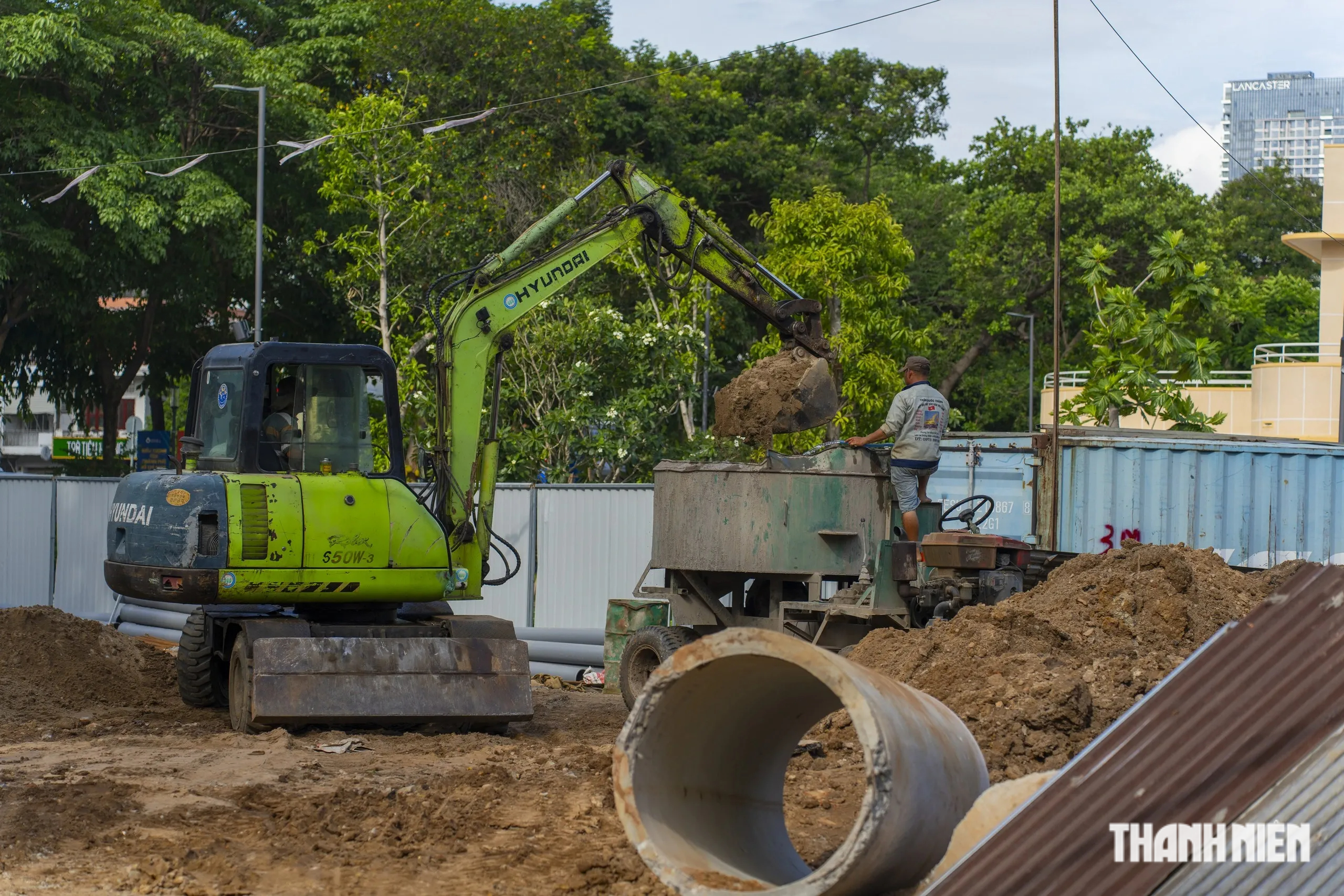 TP.HCM: Vì sao mở rộng đường Trần Bình Trọng phải rào chắn giao lộ Lý Thái Tổ?- Ảnh 1.