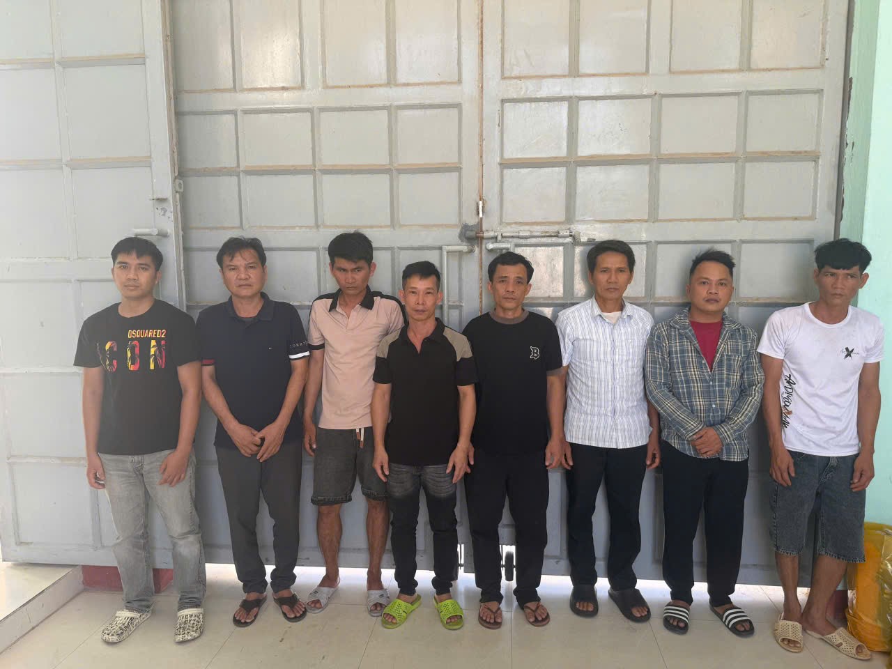 Gia Lai: Khởi tố 9 người trong đường dây cá độ bóng đá hơn 70 tỉ đồng- Ảnh 1.