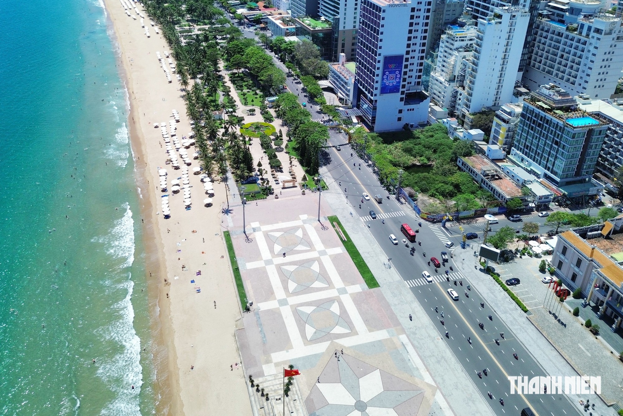 Nghiên cứu xây cầu đi bộ băng qua đường biển Trần Phú ở Nha Trang- Ảnh 1.