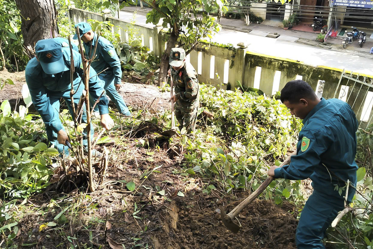 Quảng Ngãi: Phát hiện thêm 1 hài cốt liệt sĩ được bọc qua nhiều lớp vải dù- Ảnh 2.