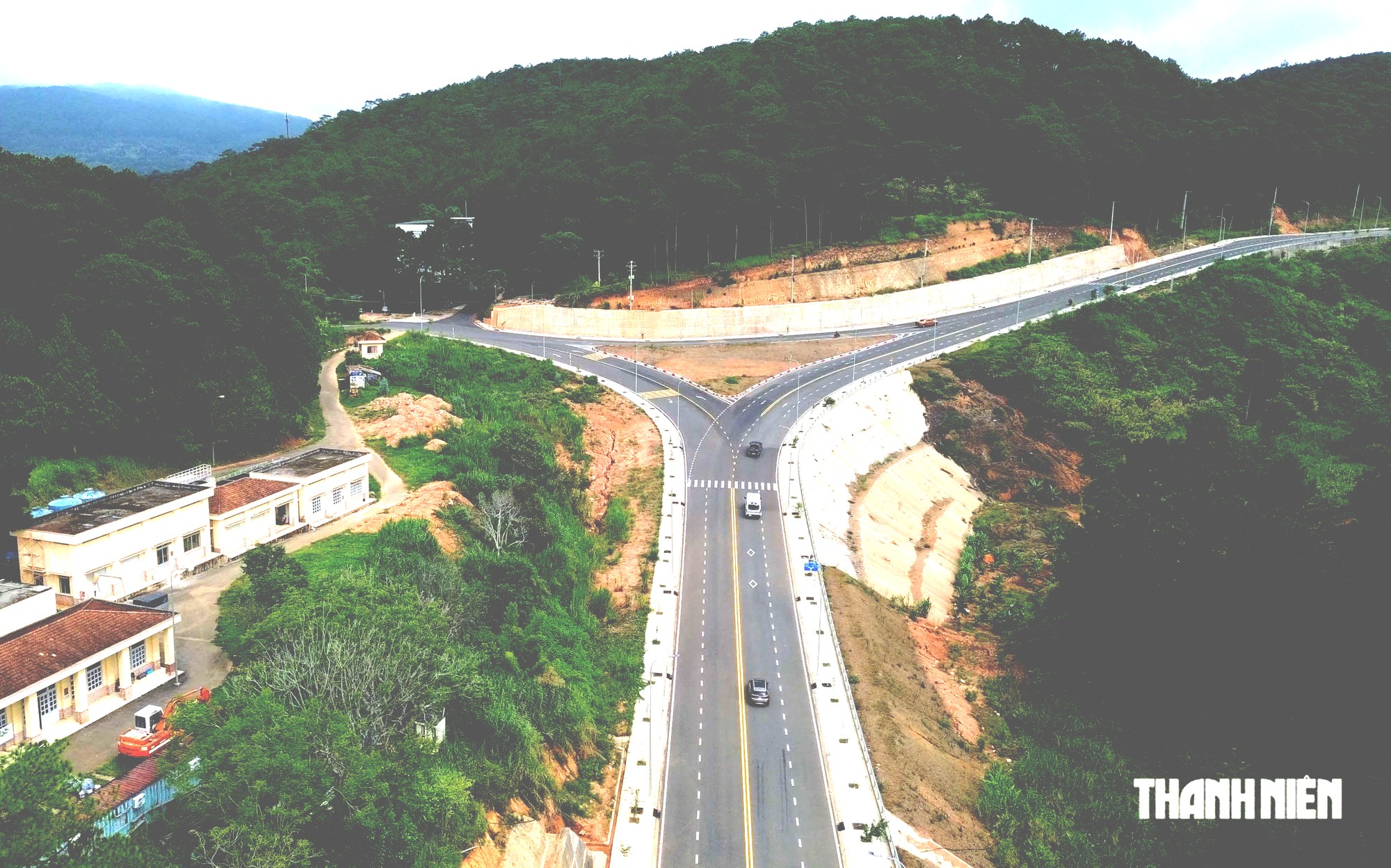 Đường vành đai Đà Lạt đẹp như dải lụa- Ảnh 5.