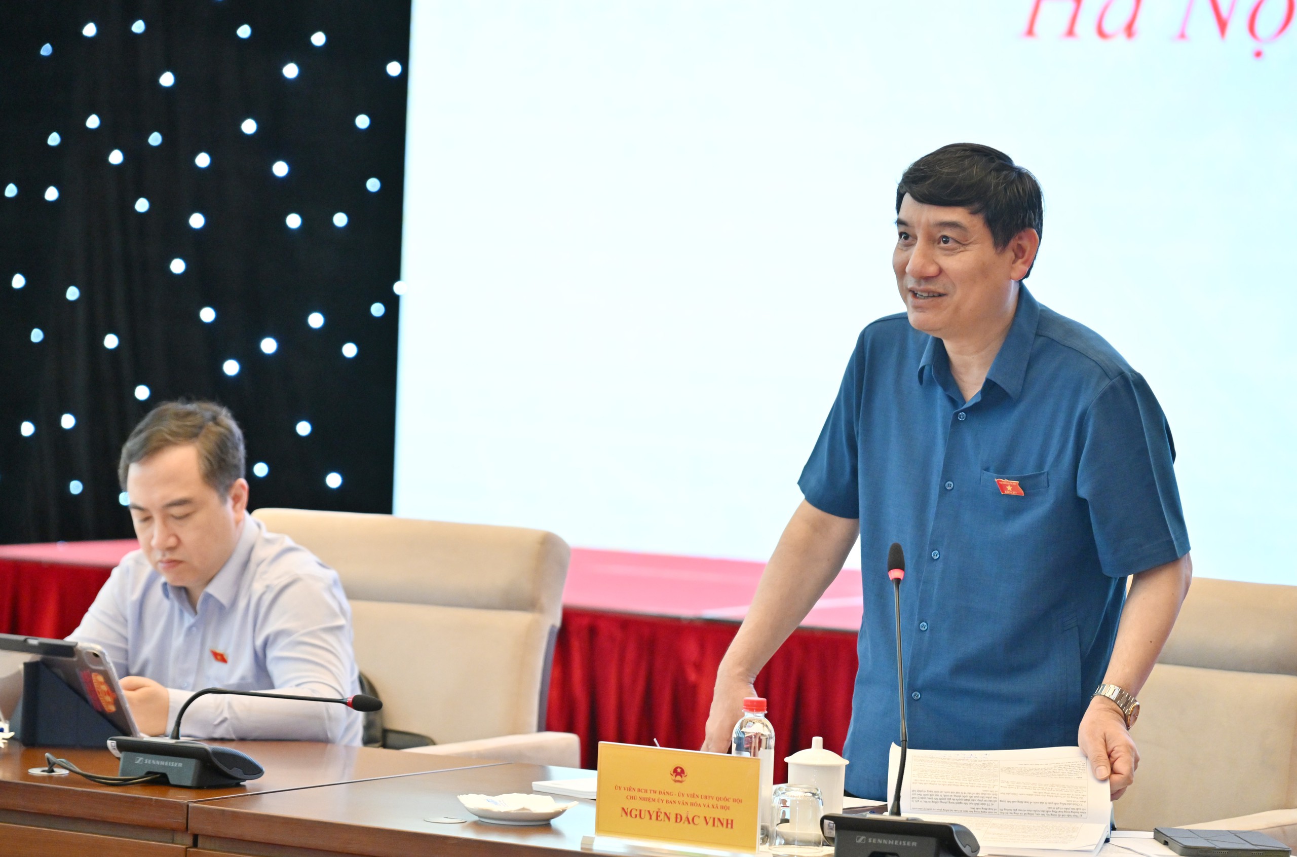 Dùng AI xuất bản, ai chịu trách nhiệm nếu thông tin sai?- Ảnh 2.