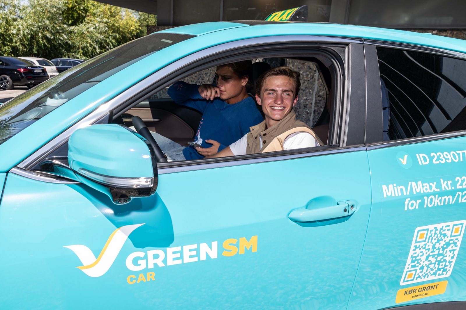 Thương hiệu taxi điện của ông Phạm Nhật Vượng đã có mặt tại châu Âu- Ảnh 3.