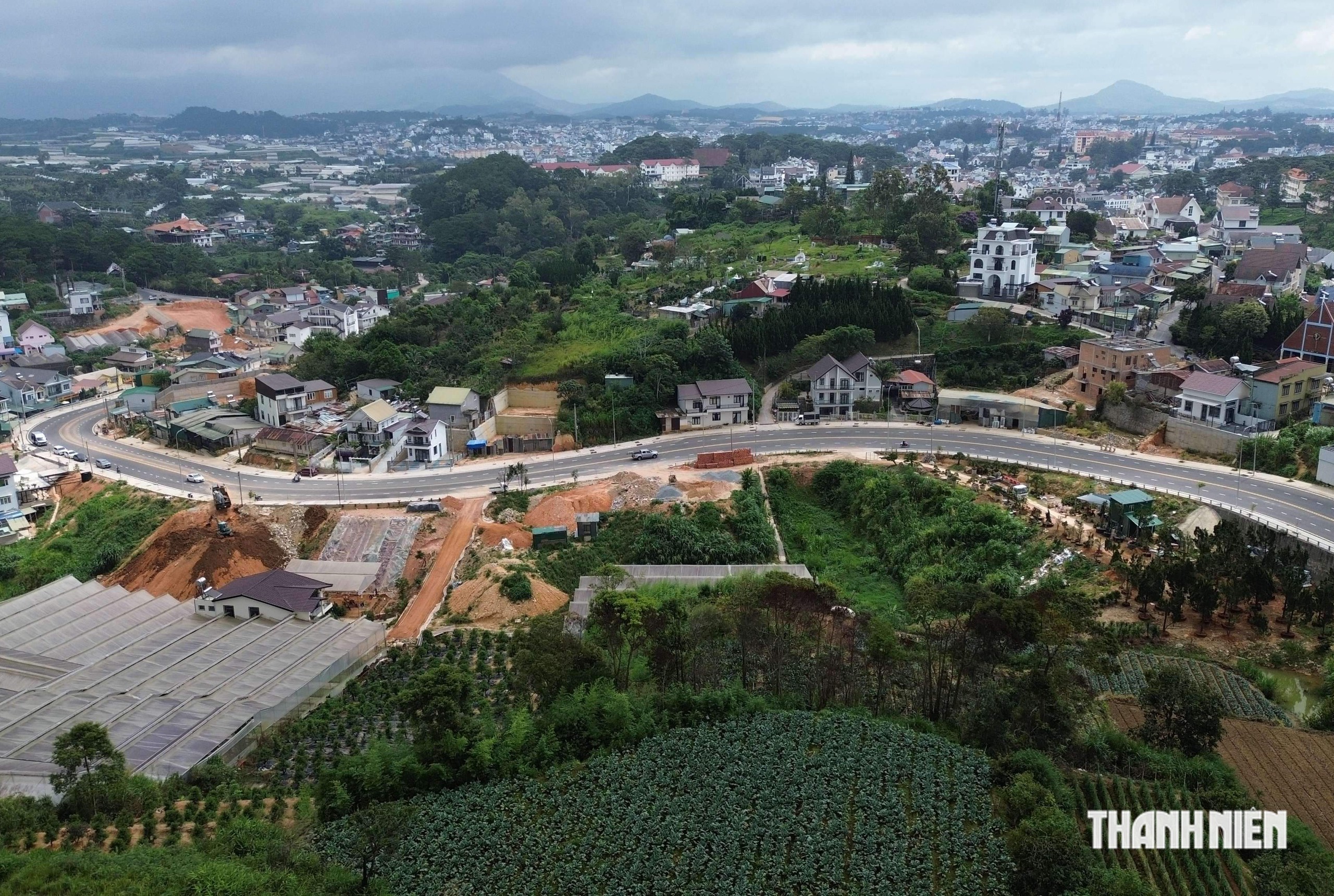 Đường vành đai Đà Lạt đẹp như dải lụa- Ảnh 14.