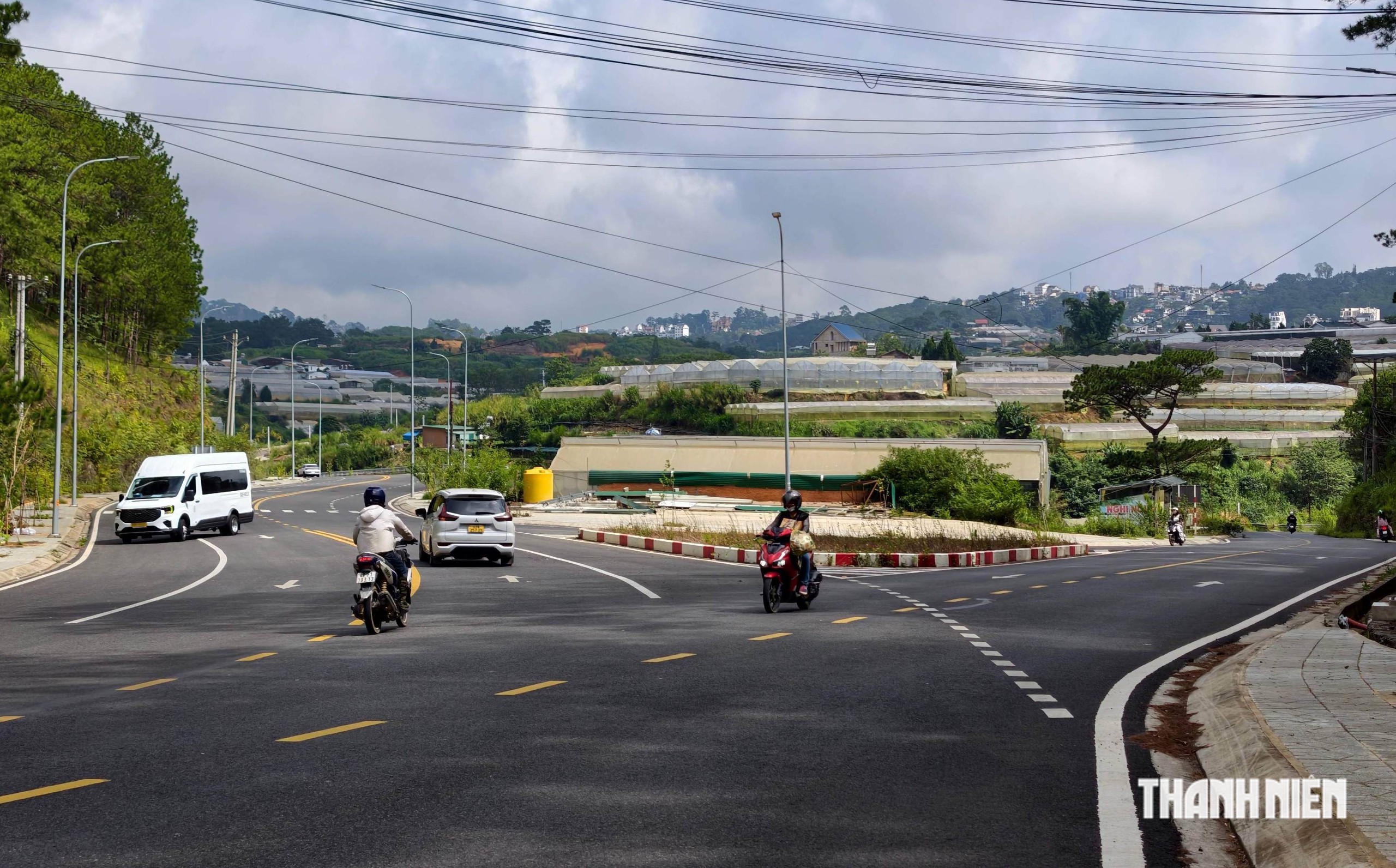 Đường vành đai Đà Lạt đẹp như dải lụa- Ảnh 8.