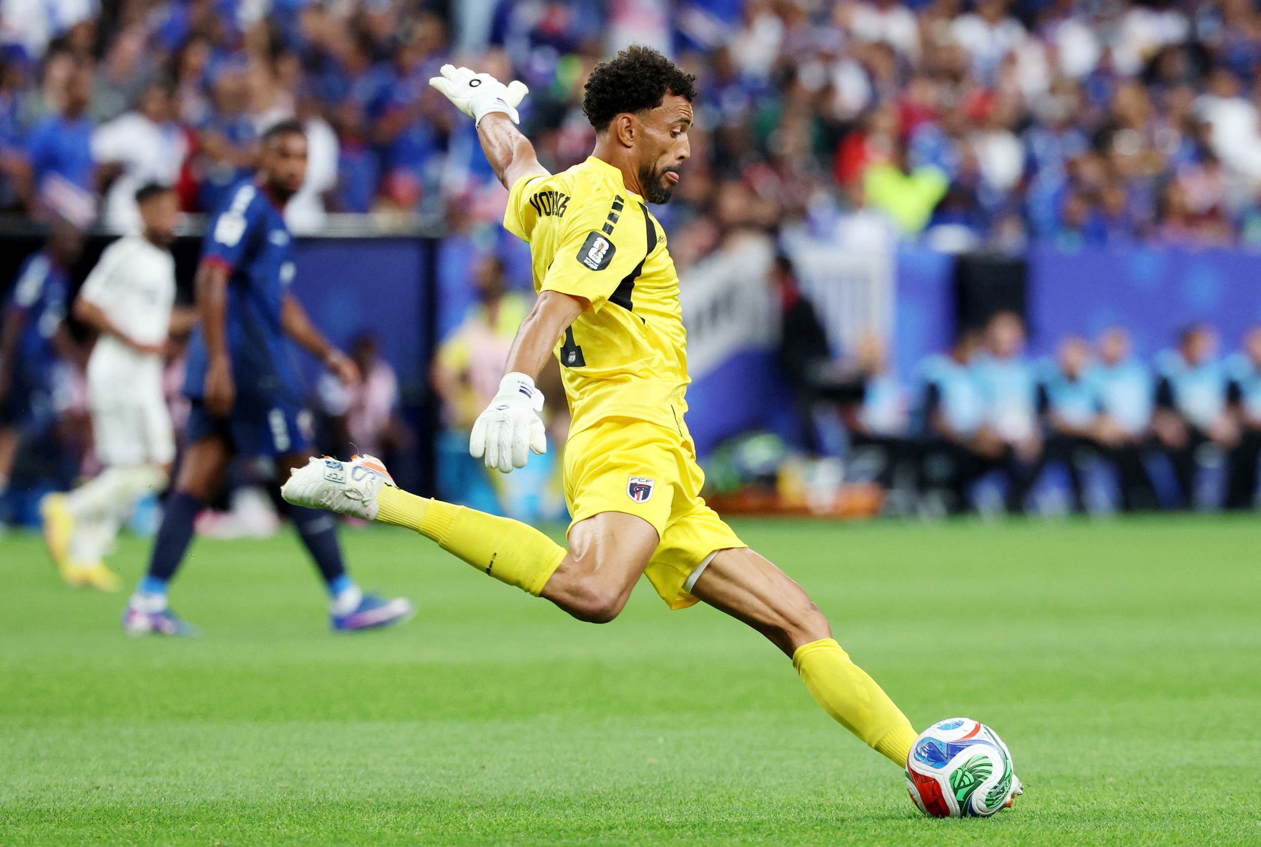 Thống kê khó tin: Thủ thành Vozinha có số lần rê bóng thành công nhiều hơn cả… Ronaldo