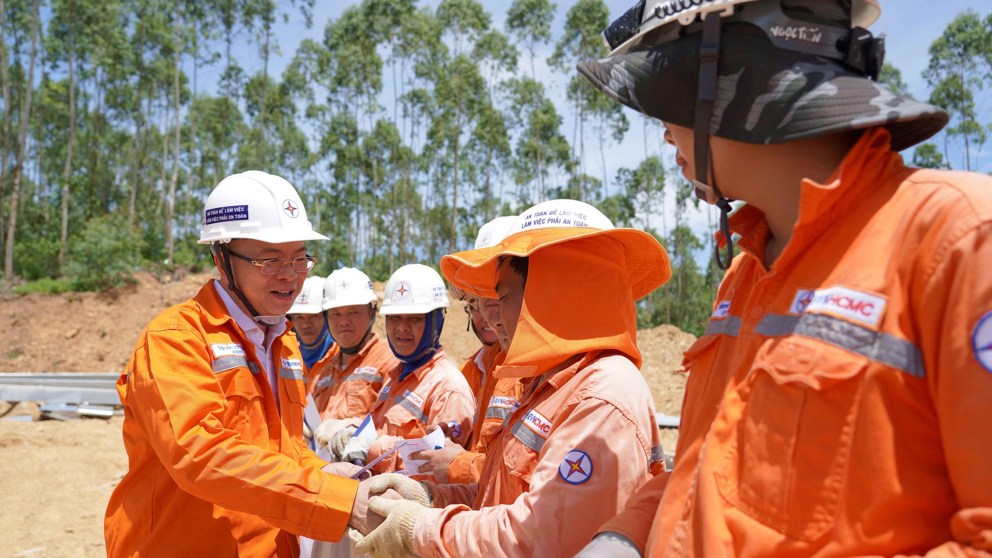 Những con tim chung nhịp đập - Ảnh 1.