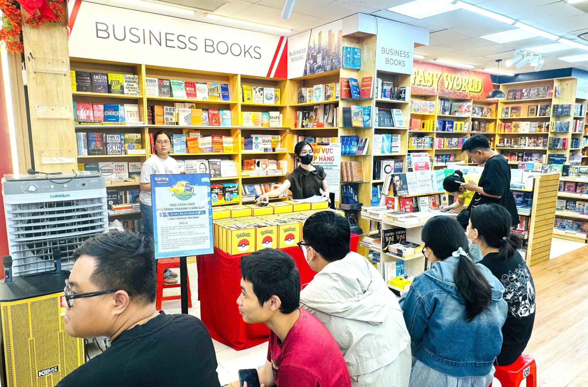 Bộ sưu tập Pokémon bản quyền chính thức có mặt tại Fahasa- Ảnh 1.
