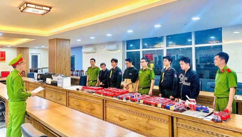 Khởi tố 2 nhân viên ngân hàng trong chuyên án rửa tiền hơn 67.000 tỉ đồng- Ảnh 2.