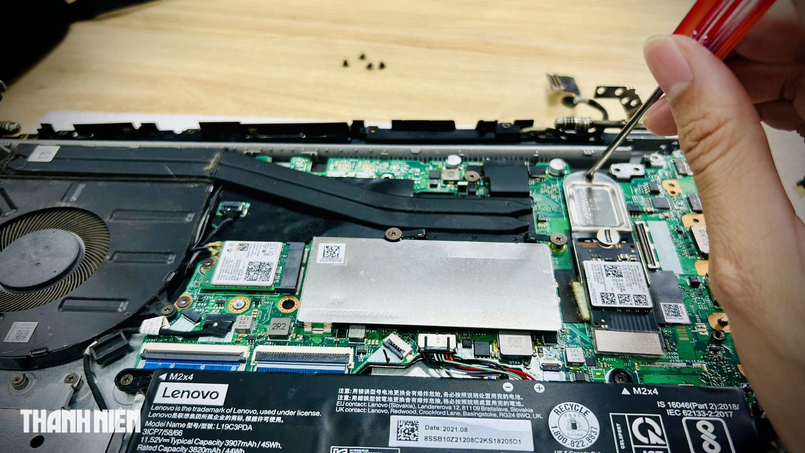 5 nhược điểm 'chí mạng' khi mua laptop cũ giá rẻ - Ảnh 1.