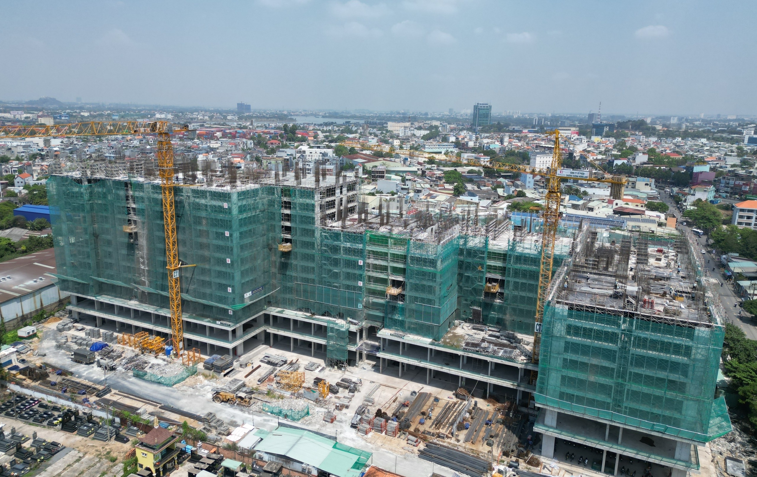 Phát hiện hàng trăm hồ sơ mua nhà ở xã hội chưa hợp lệ - Ảnh 2.