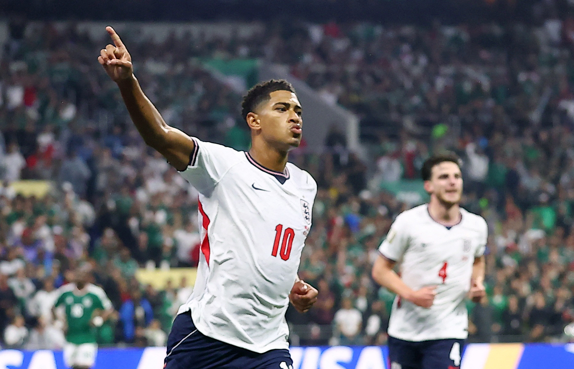 Bellingham tái lập thành tích của Maradona, vượt mặt Owen: Cứu Anh trong 'đường tơ kẽ tóc'- Ảnh 3.