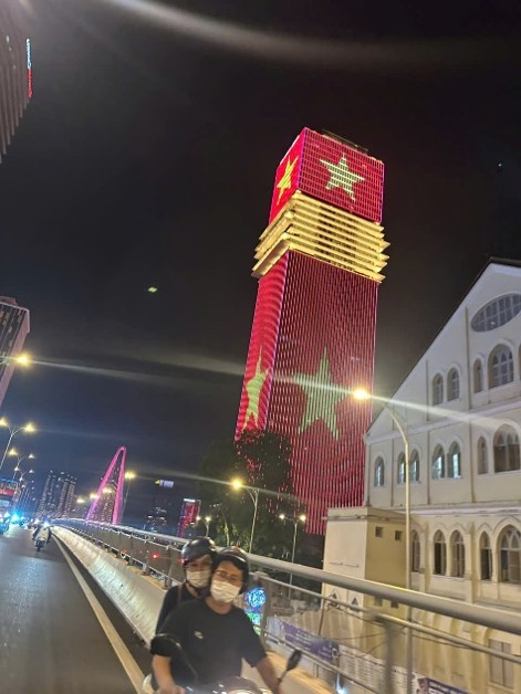 Ánh sáng đang mang hạnh phúc về từng mái nhà - Ảnh 2.