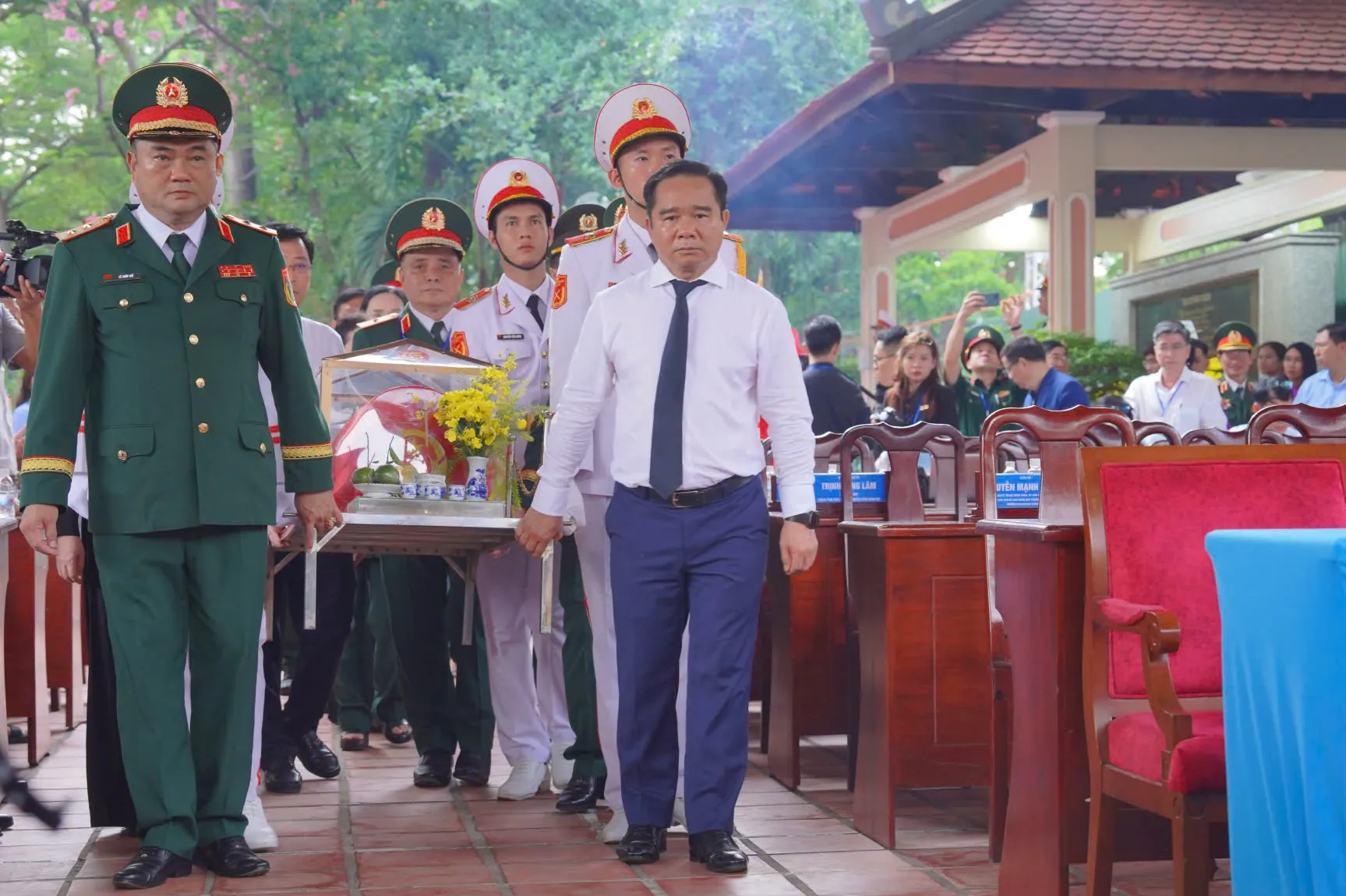 Toàn cảnh lễ triển khai tìm kiếm hài cốt liệt sĩ tại công viên Lê Thị Riêng- Ảnh 2.