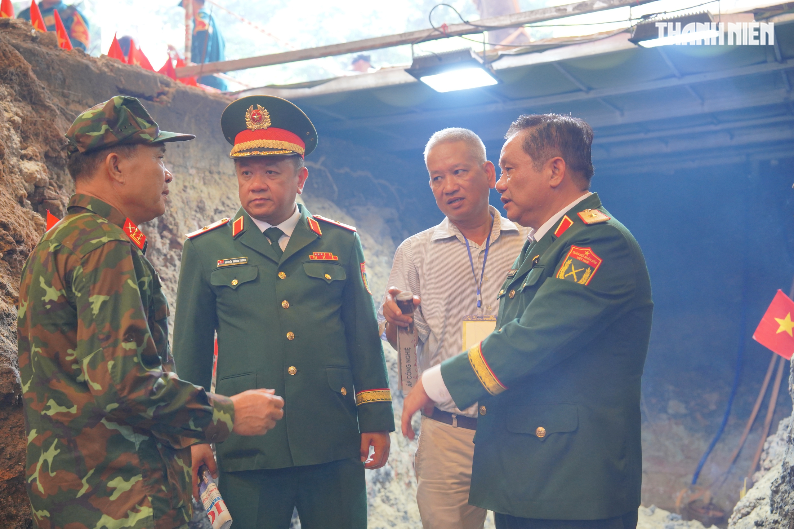  'Các hài cốt liệt sĩ nằm xếp lớp lên nhau'- Ảnh 4.
