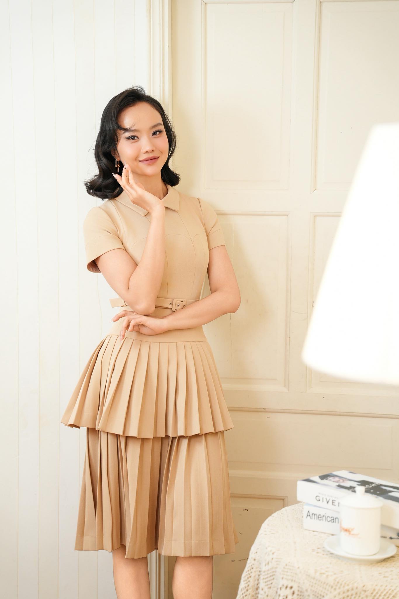 Ch&acirc;n v&aacute;y midi, maxi: điểm nhấn thanh lịch cho tủ đồ m&ugrave;a mới- Ảnh 5.