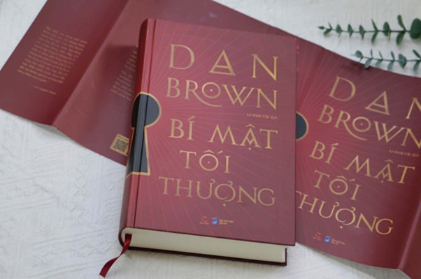 Tác giả 'Mật mã Da Vinci' trở lại sau gần một thập kỷ vắng bóng - Ảnh 1.