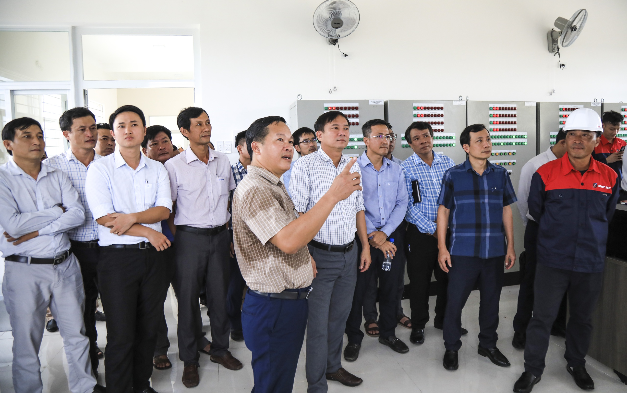 Quảng Ngãi vận hành chạy thử đập dâng gần 1.500 tỉ đồng trên sông Trà Khúc - Ảnh 2.