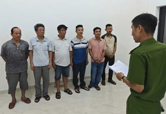 Đ&agrave; Nẵng: Triệt ph&aacute; đường d&acirc;y c&aacute; độ b&oacute;ng đ&aacute; gần 10 tỉ đồng m&ugrave;a World Cup- Ảnh 1.
