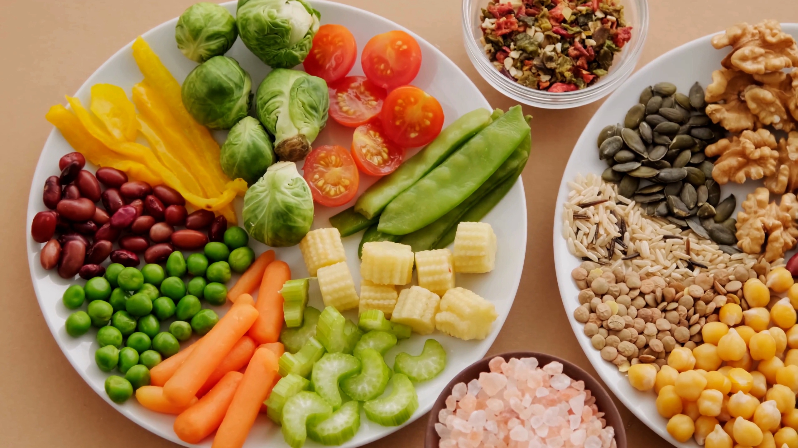 Điều gì làm tỷ lệ ung thư phổi ở nữ giới gia tăng? - Ảnh 1.