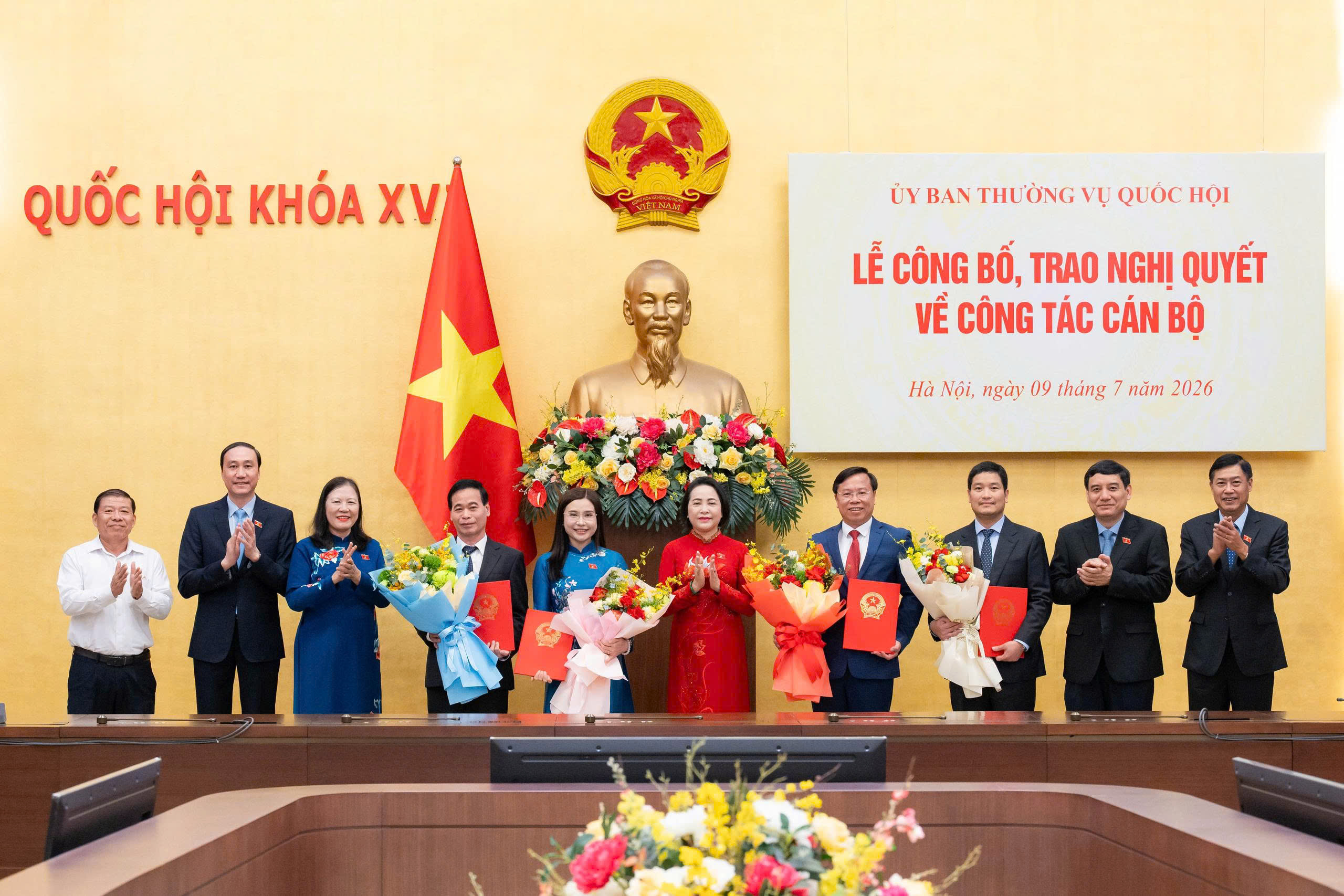 Bà Nguyễn Phạm Duy Trang làm Phó chủ nhiệm Ủy ban Dân nguyện và Giám sát của Quốc hội - Ảnh 2.