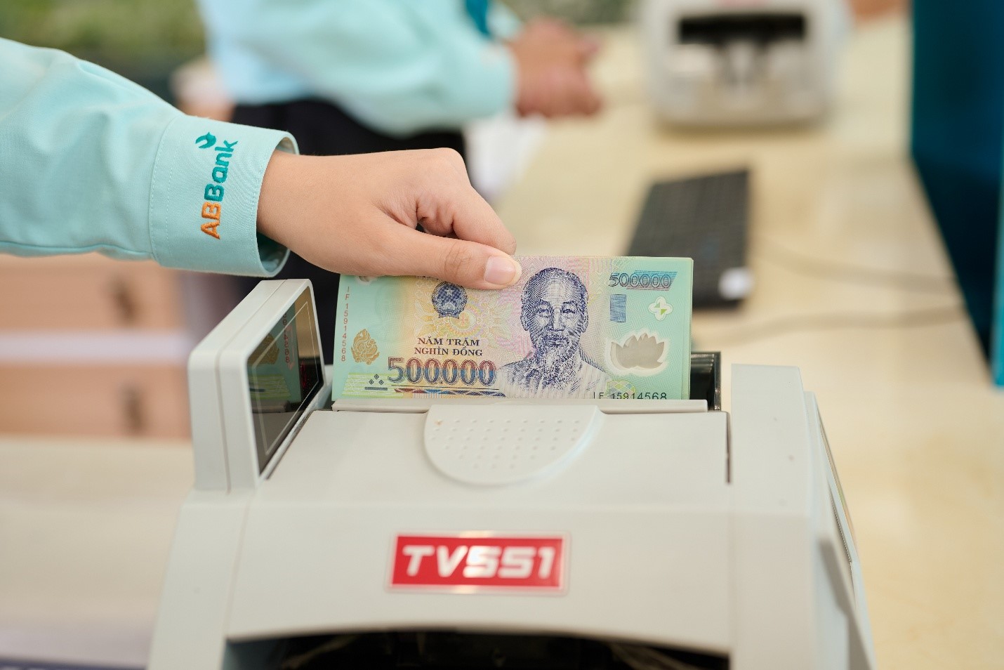Lợi nhuận trước thuế của ABBank vượt 3.000 tỉ đồng- Ảnh 1.