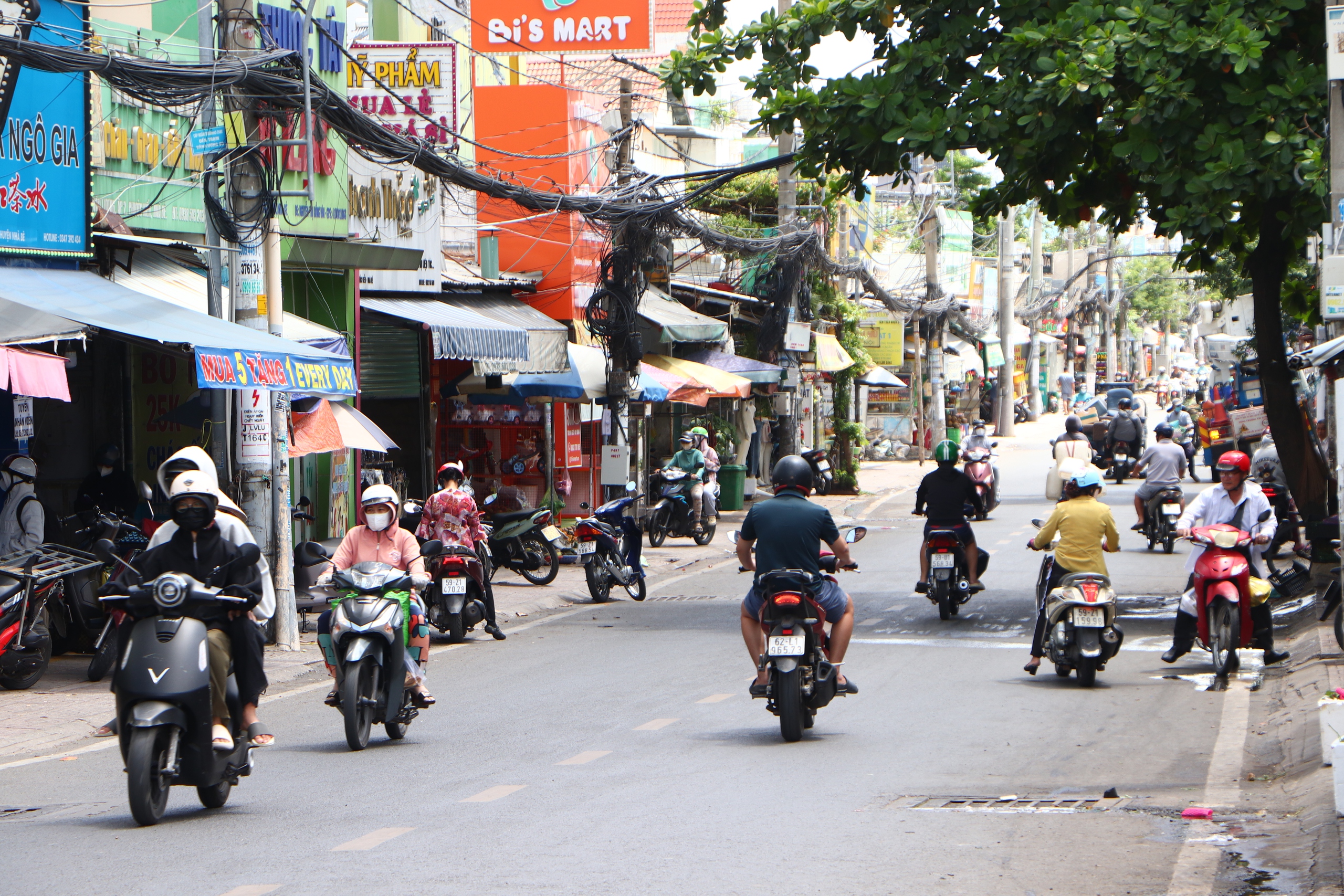 Nhiều năm kẹt xe, ngập nước, đường Lê Văn Lương sắp được mở rộng gấp 6 lần - Ảnh 2.
