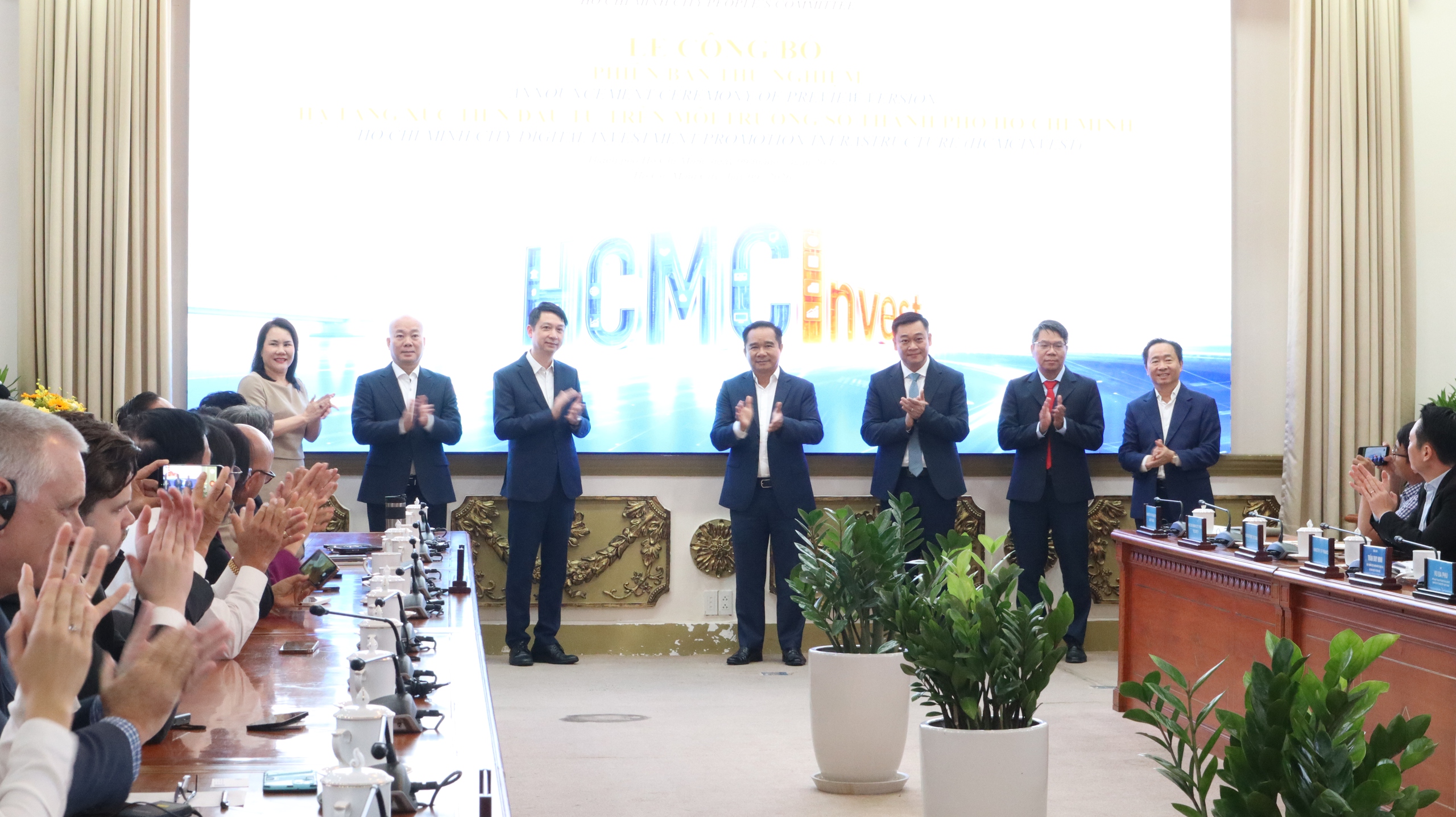Hôm nay, TP.HCM ra mắt bản thử nghiệm HCMCInvest, thay đổi cách xúc tiến đầu tư - Ảnh 1.