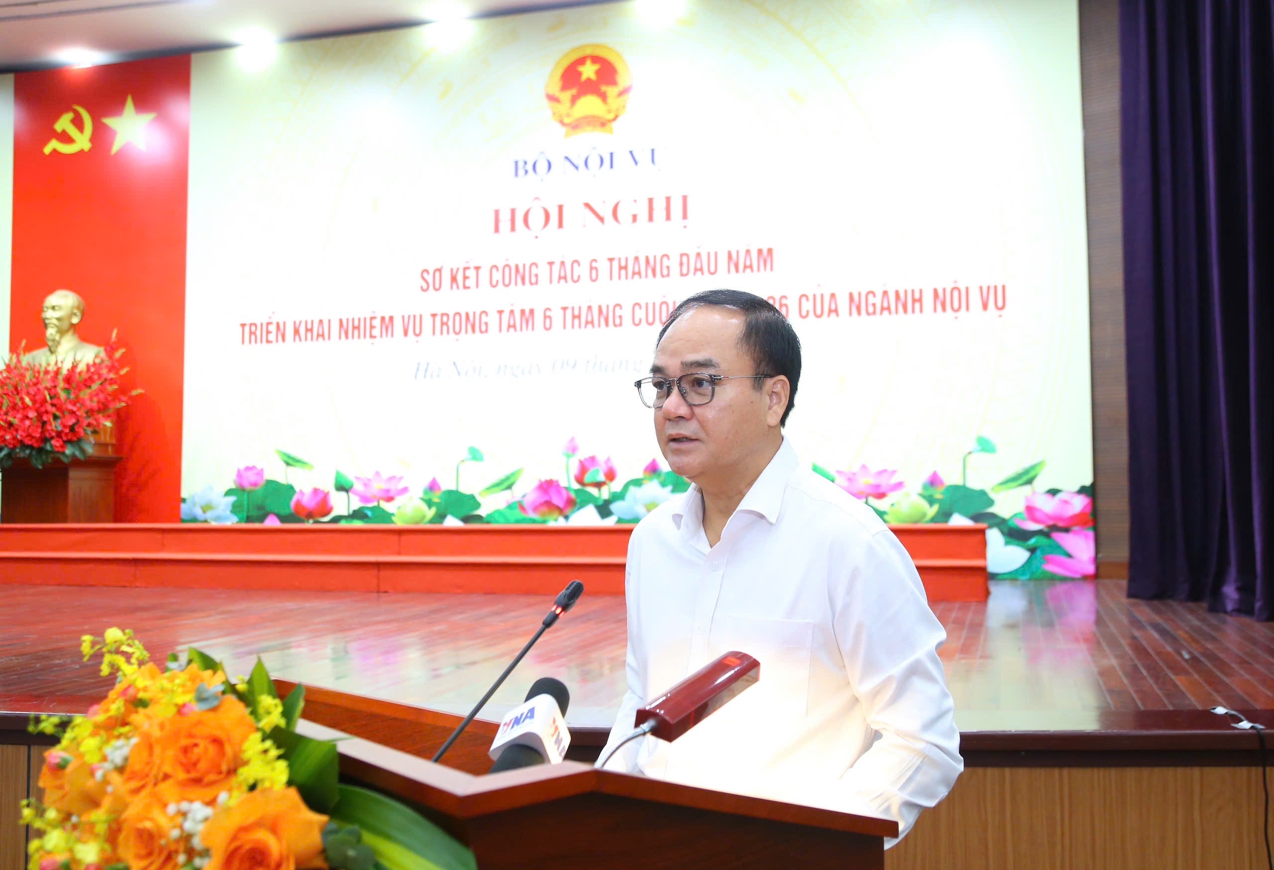 Hơn 5,5 triệu cán bộ, công chức, viên chức và người nghỉ hưu được tăng lương - Ảnh 1.