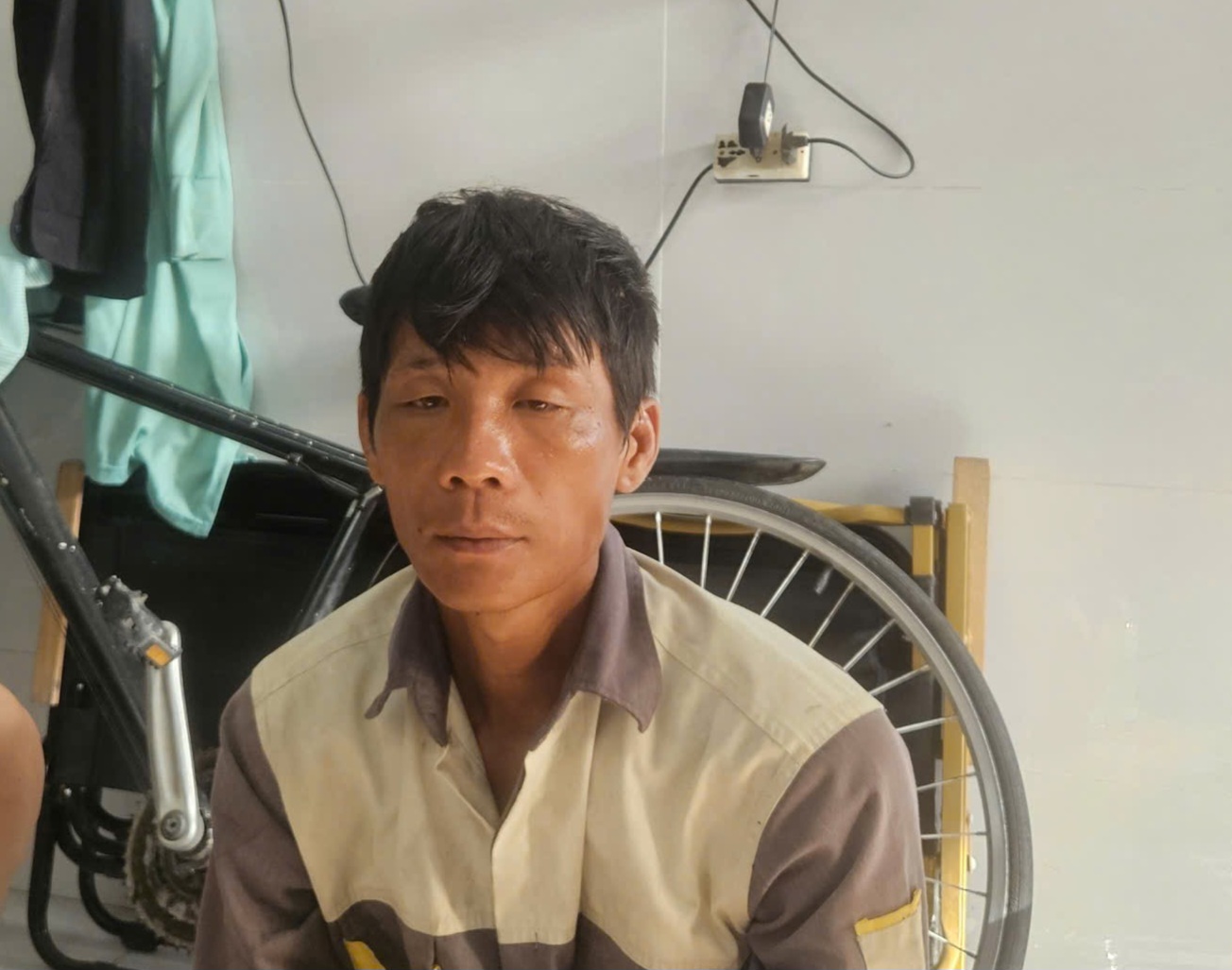 Đà Nẵng: Phá chuyên án bắt nghi phạm chuyên đập kính ô tô giữa đêm- Ảnh 1.