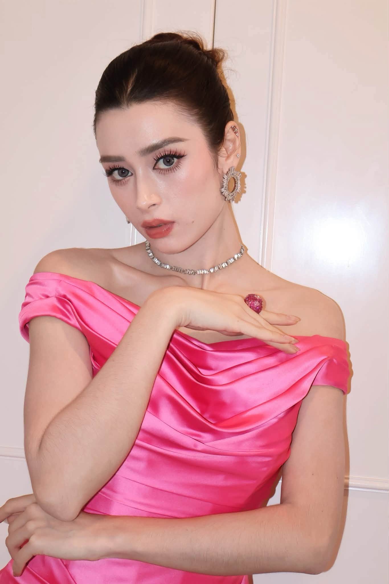Nhan sắc đời thường của 'b&ocirc;ng hồng lai' vừa đăng quang Miss Grand Vietnam  - Ảnh 3.
