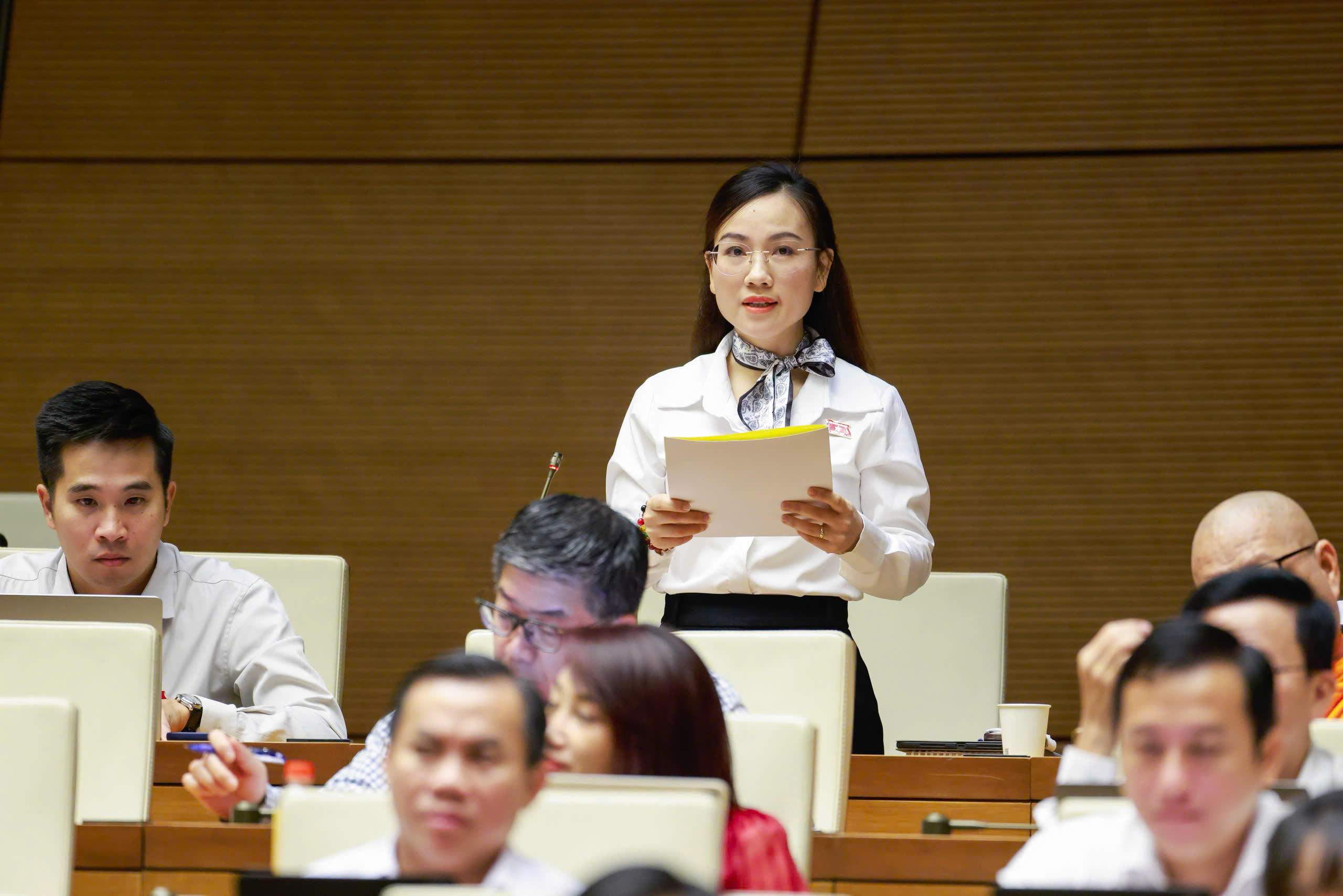 Phụ nữ, trẻ em bị bạo hành nhưng lại hòa giải kiểu 'đóng cửa bảo nhau' - Ảnh 1.