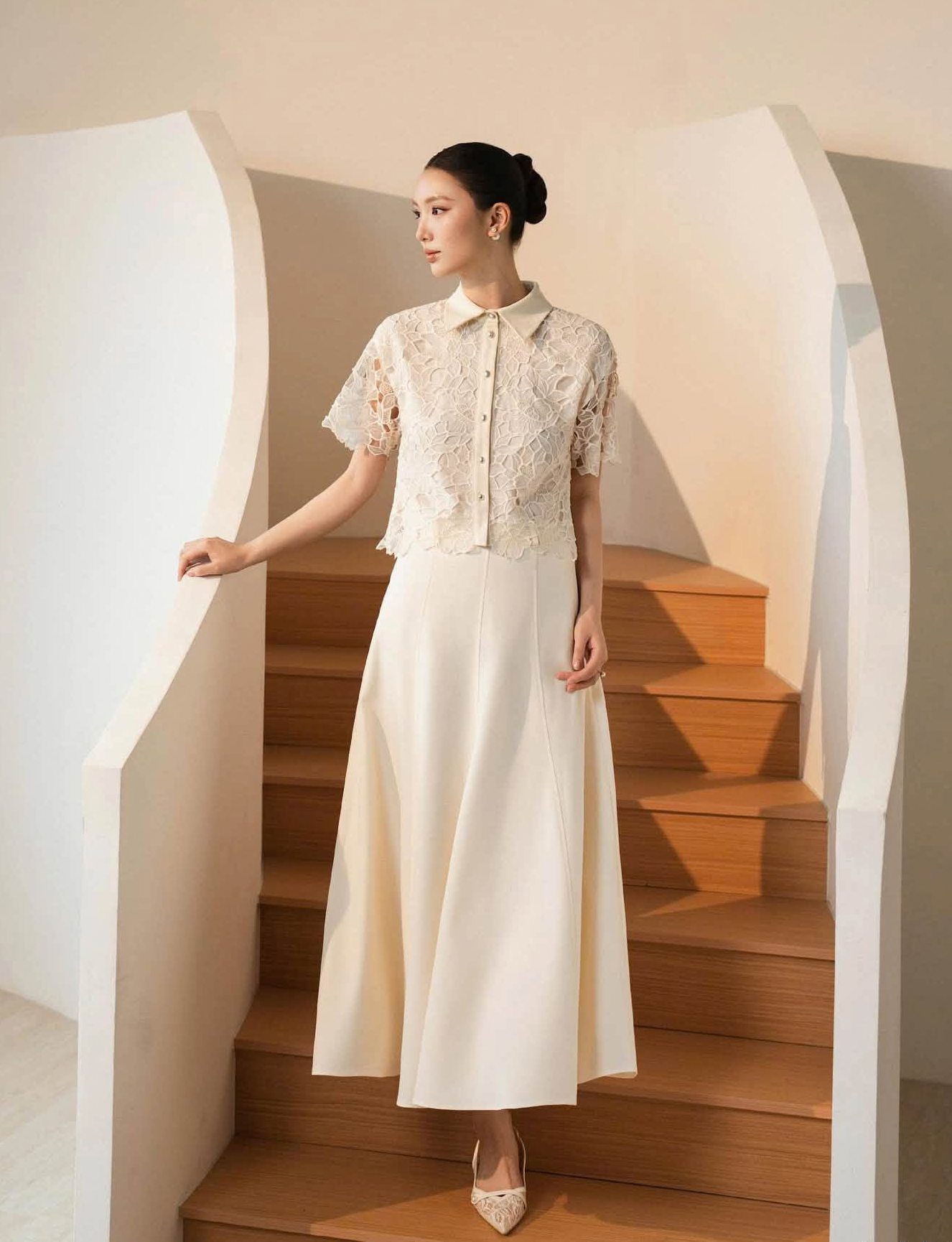 Cách diện chân váy midi đẹp lúc giao mùa - Ảnh 5.