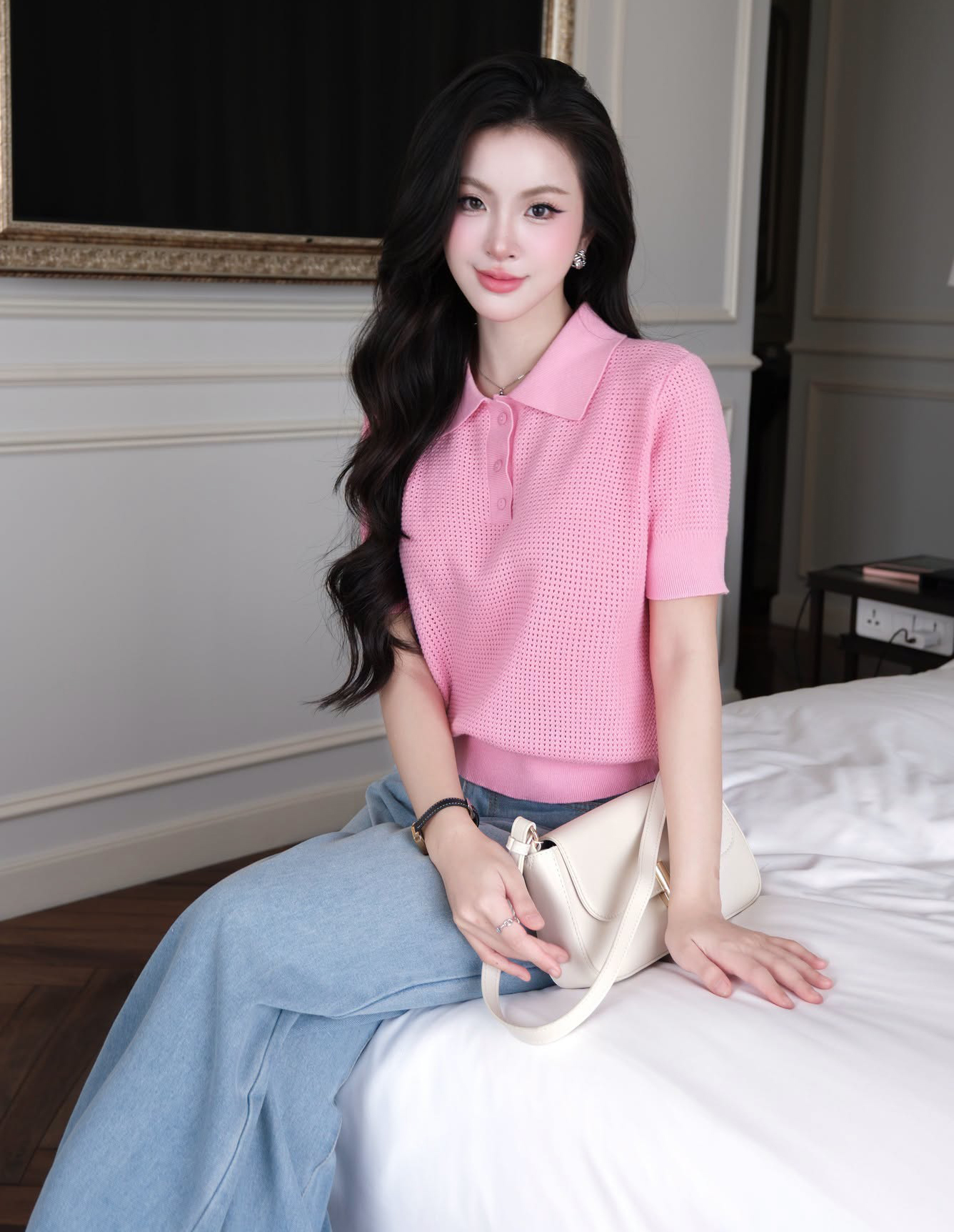 Đơn giản mà sang trọng cùng bộ đôi áo polo và quần jeans năng động - Ảnh 7.