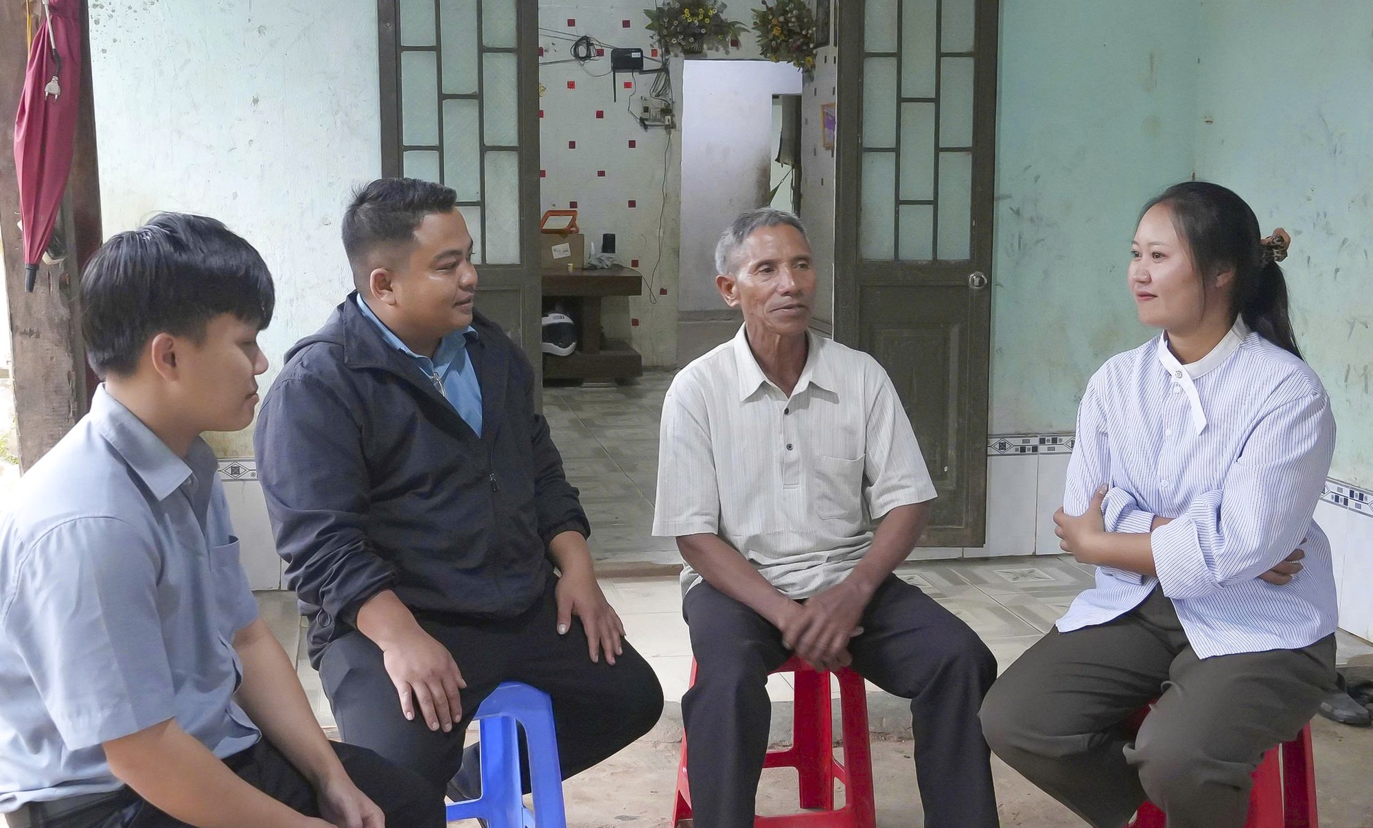 Trưởng thôn hành động: Y Dứa ở vùng biên Đăk BLái- Ảnh 4.
