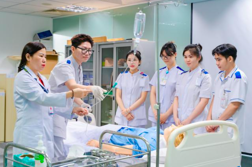 Ngành y khoa Trường ĐH Quốc tế Hồng Bàng có điểm chuẩn bao nhiêu? - Ảnh 1.