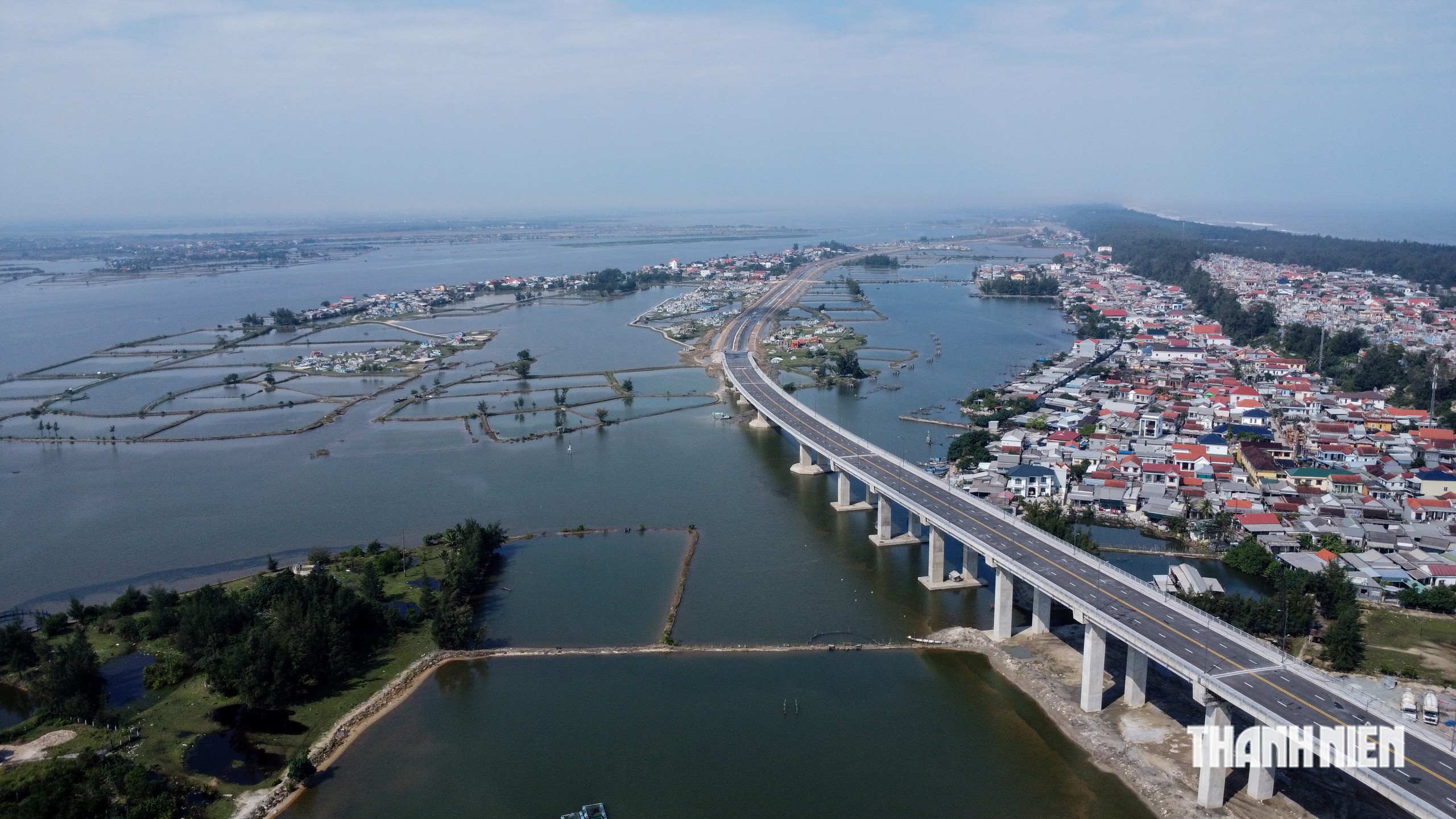 Lấy ý kiến người dân để chọn tên cầu vượt cửa biển dài nhất miền Trung- Ảnh 2.