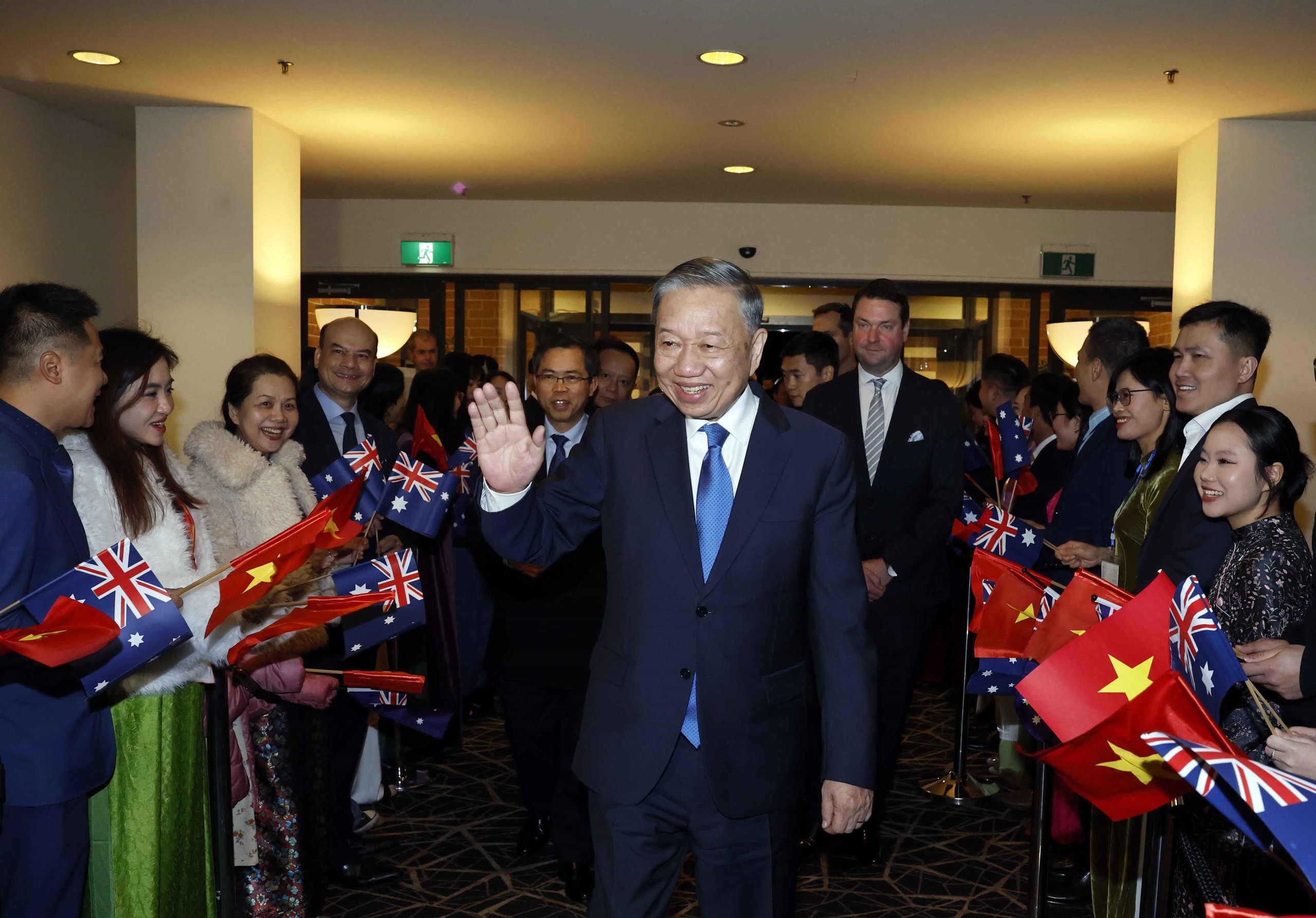 Tổng Bí thư, Chủ tịch nước Tô Lâm đến thủ đô Canberra, tiếp tục chuyến thăm Úc- Ảnh 2.