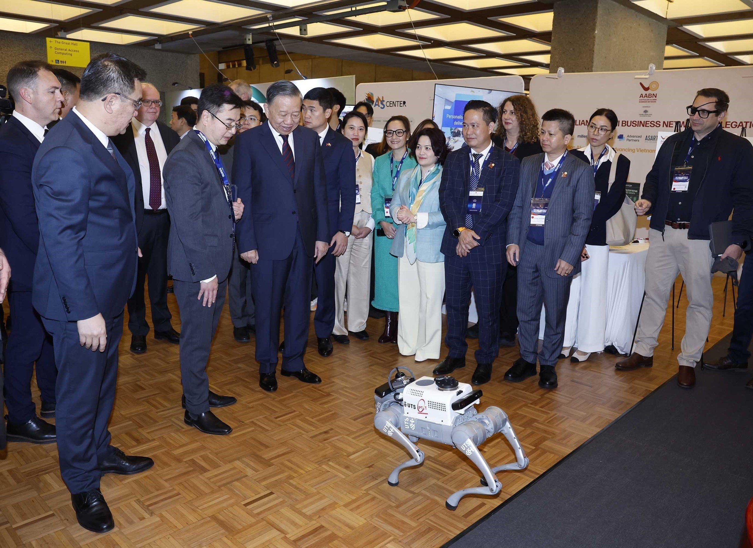Coi khoa học công nghệ là trụ cột mới trong quan hệ Việt Nam - Úc- Ảnh 1.