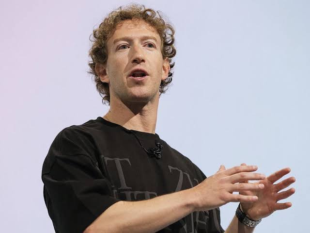 Mark Zuckerberg đăng tải bài viết 6.500 từ nói về siêu trí tuệ AI - Ảnh 1.
