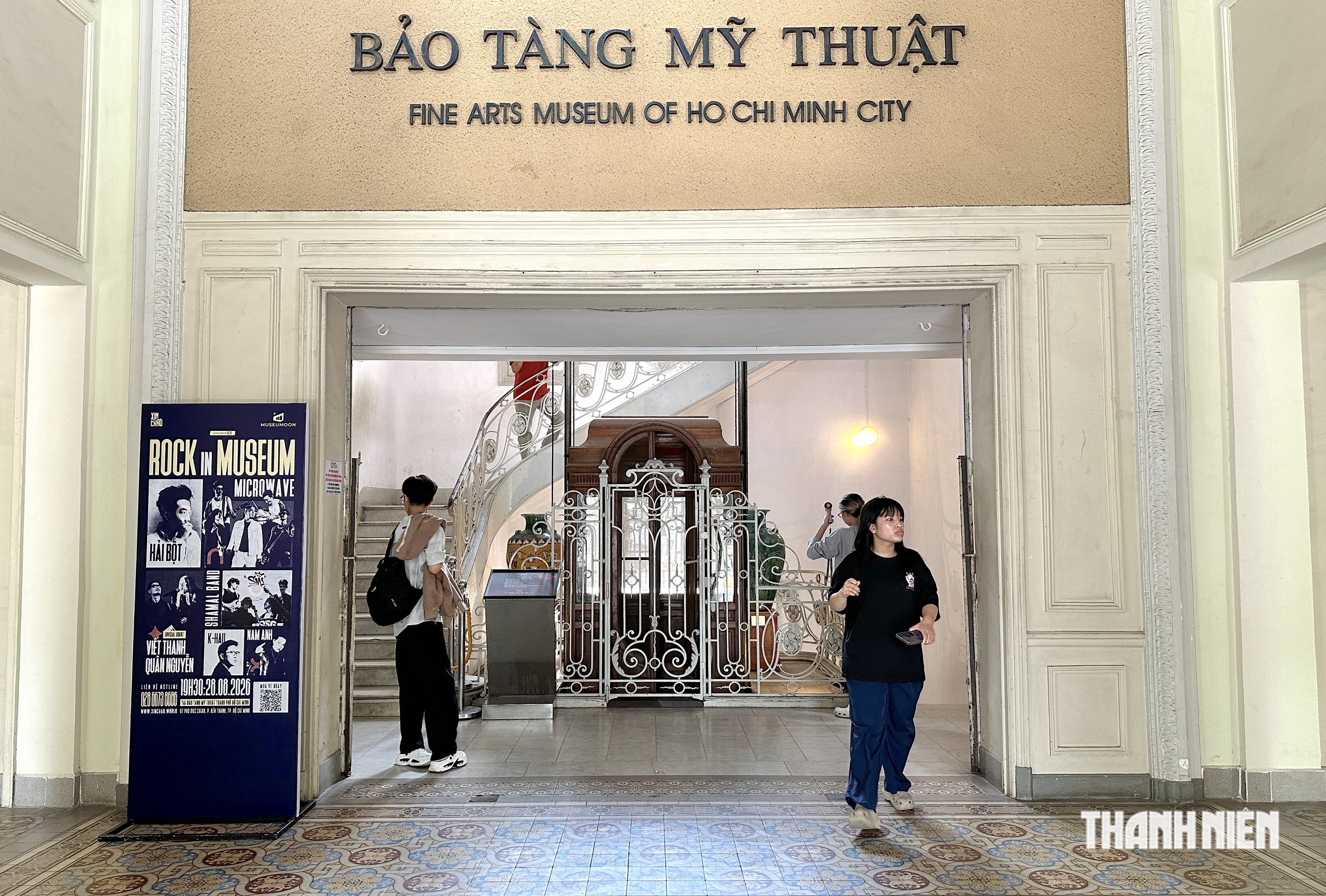 Dinh Độc Lập thu phí chụp hình: Cầm máy ảnh vào bảo tàng phải trả bao nhiêu? - Ảnh 4.