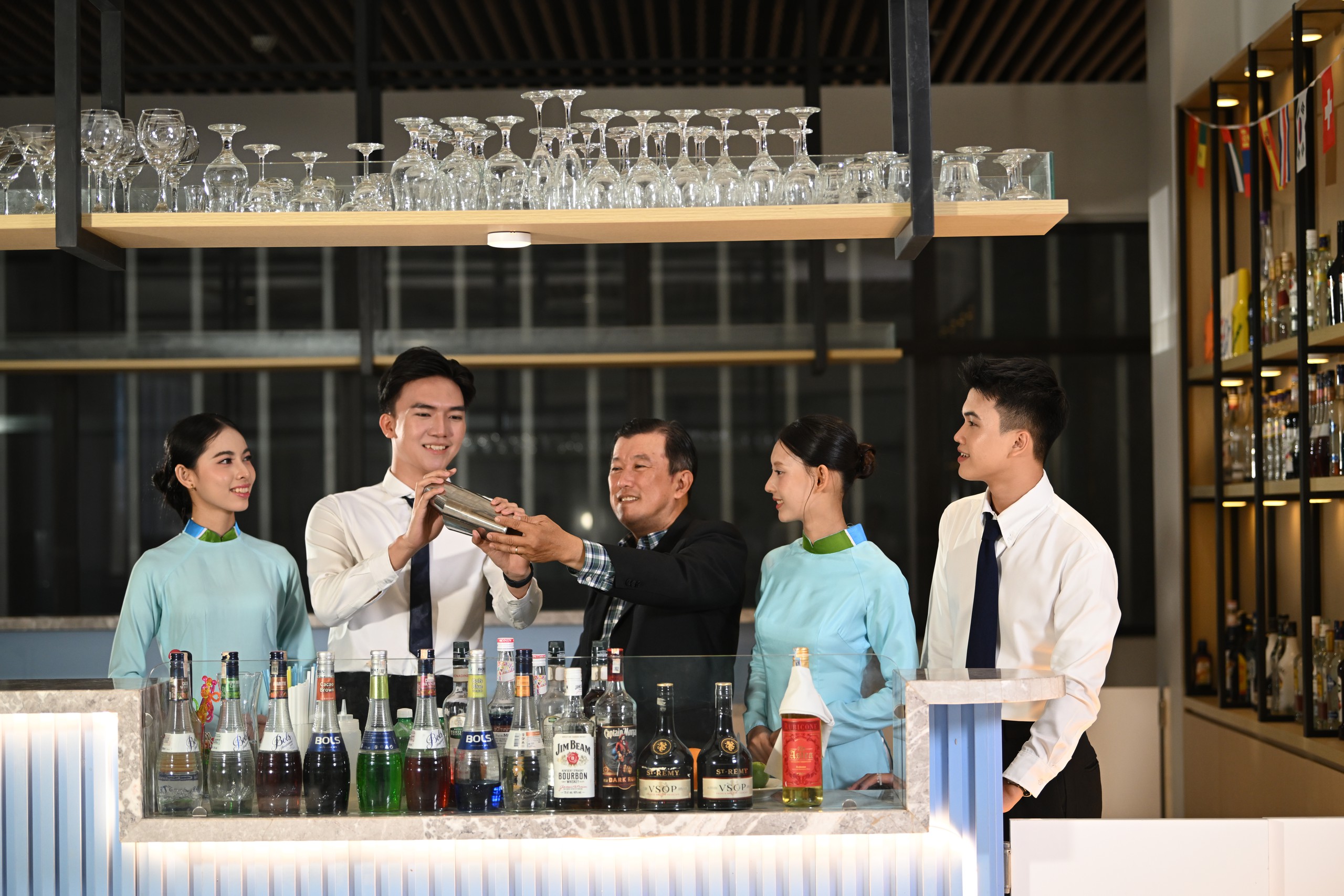 Khi đời sống sinh viên gắn với hành trình sự nghiệp - Ảnh 1.