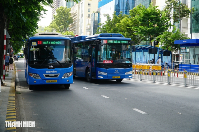 TP.HCM sẽ mở l&agrave;n đường ưu ti&ecirc;n, đường d&agrave;nh ri&ecirc;ng cho xe bu&yacute;t - Ảnh 1.