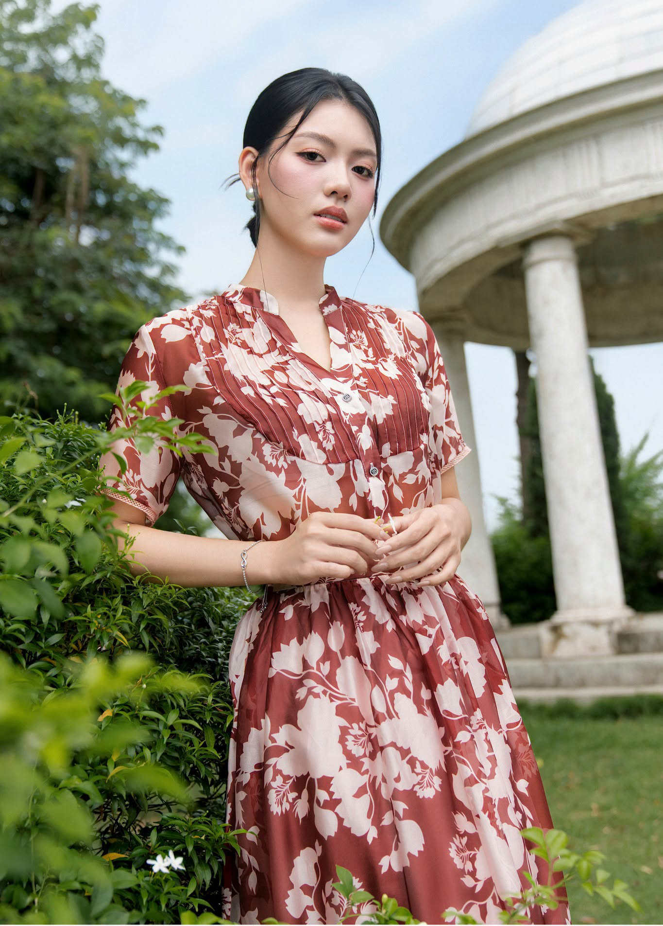 Xu hướng họa tiết thu đ&ocirc;ng gọi t&ecirc;n chấm bi, - Ảnh 3.