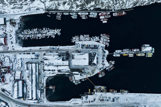 Greenland buộc công ty Mỹ hoãn kế hoạch khoan dầu - Ảnh 1.