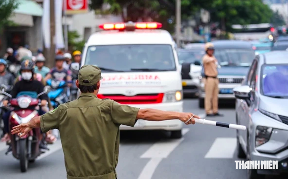 Cứu người bị nạn được hỗ trợ 5 triệu đồng, 6 trường hợp bị loại - Ảnh 1.