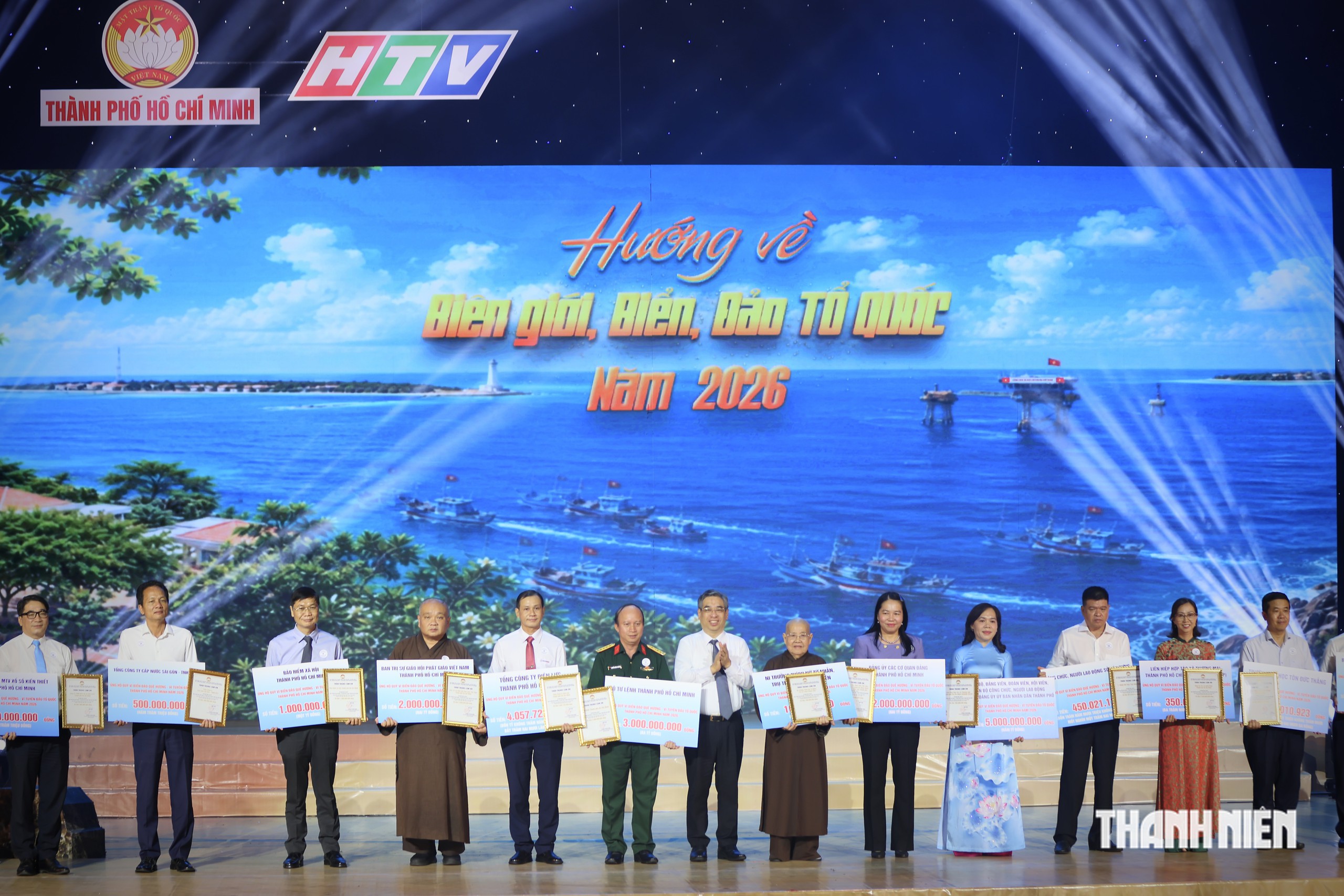 TP.HCM vận động hơn 55 tỉ đồng hướng về biên giới, biển đảo - Ảnh 4.